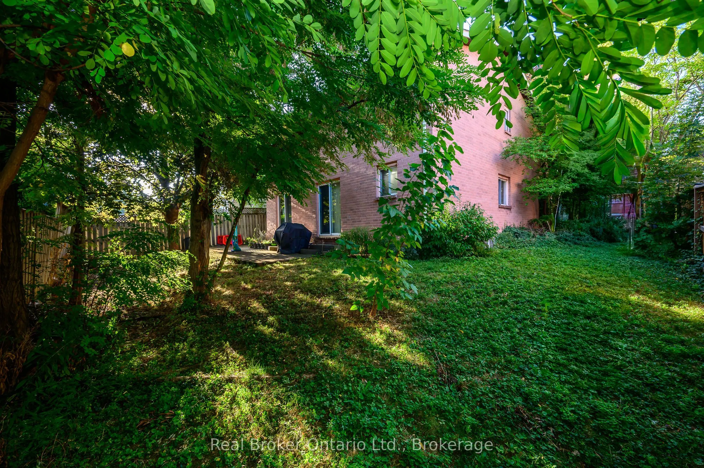 10 Jeanette Avenue