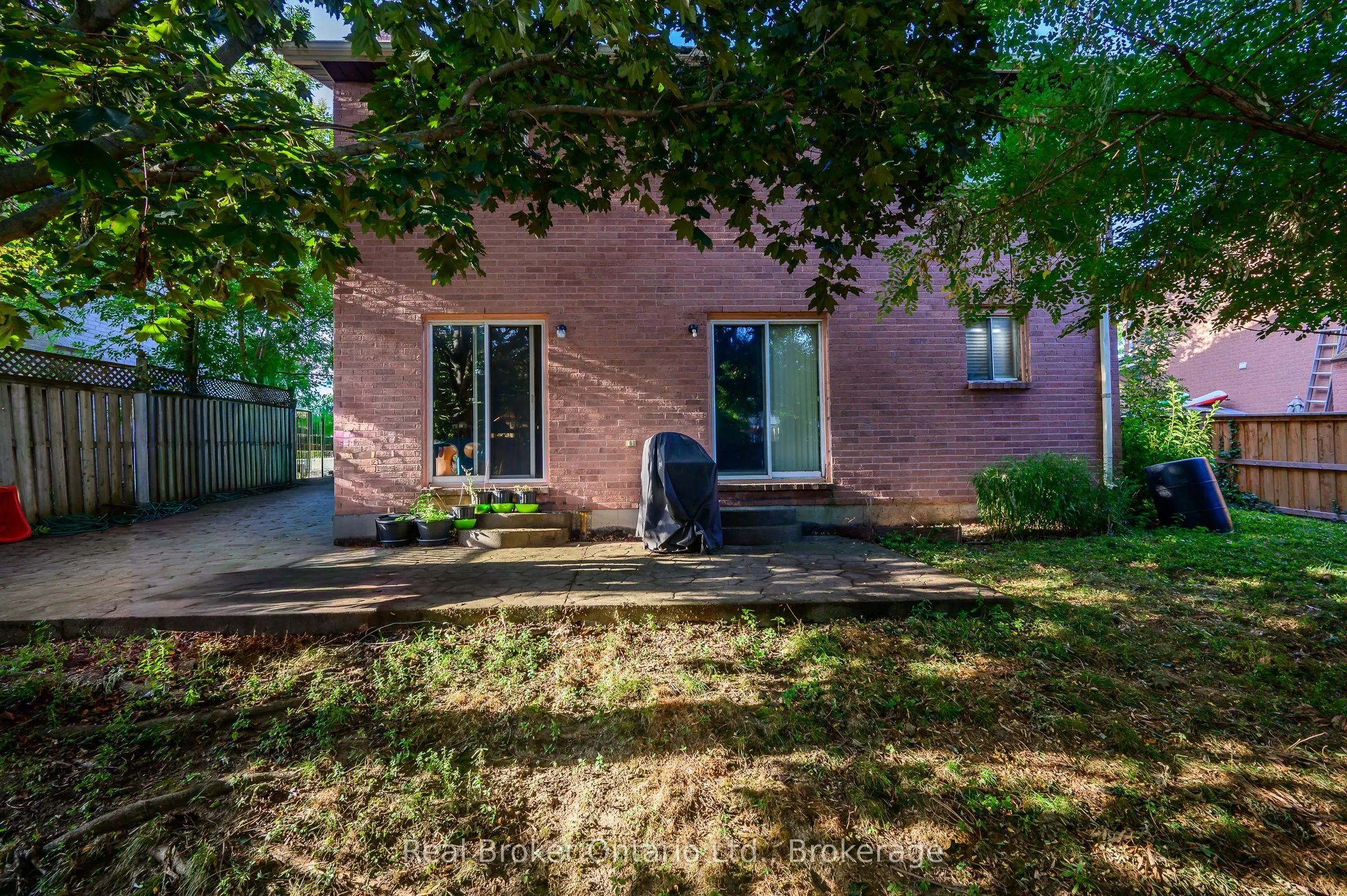 10 Jeanette Avenue