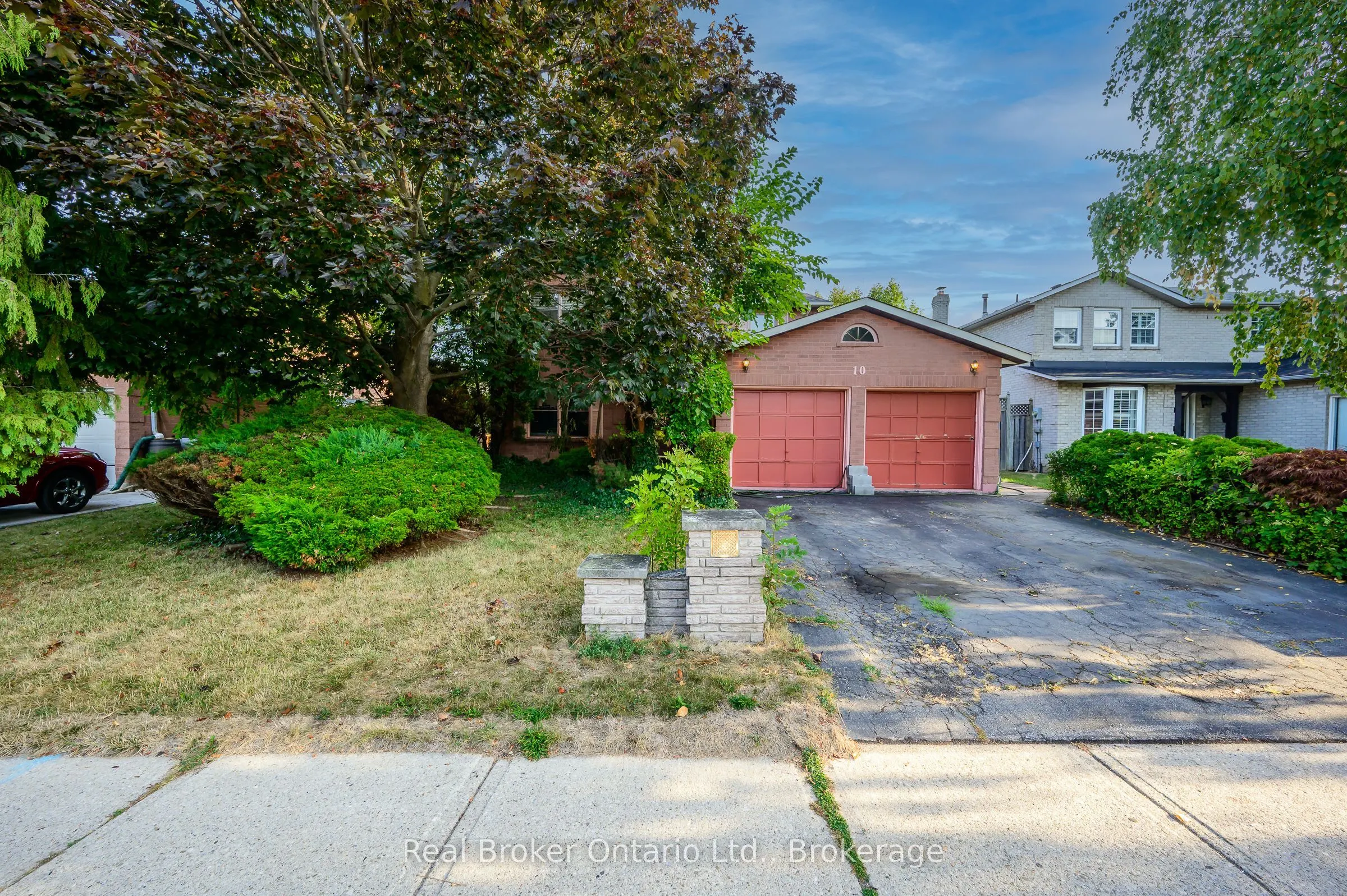 10 Jeanette Avenue