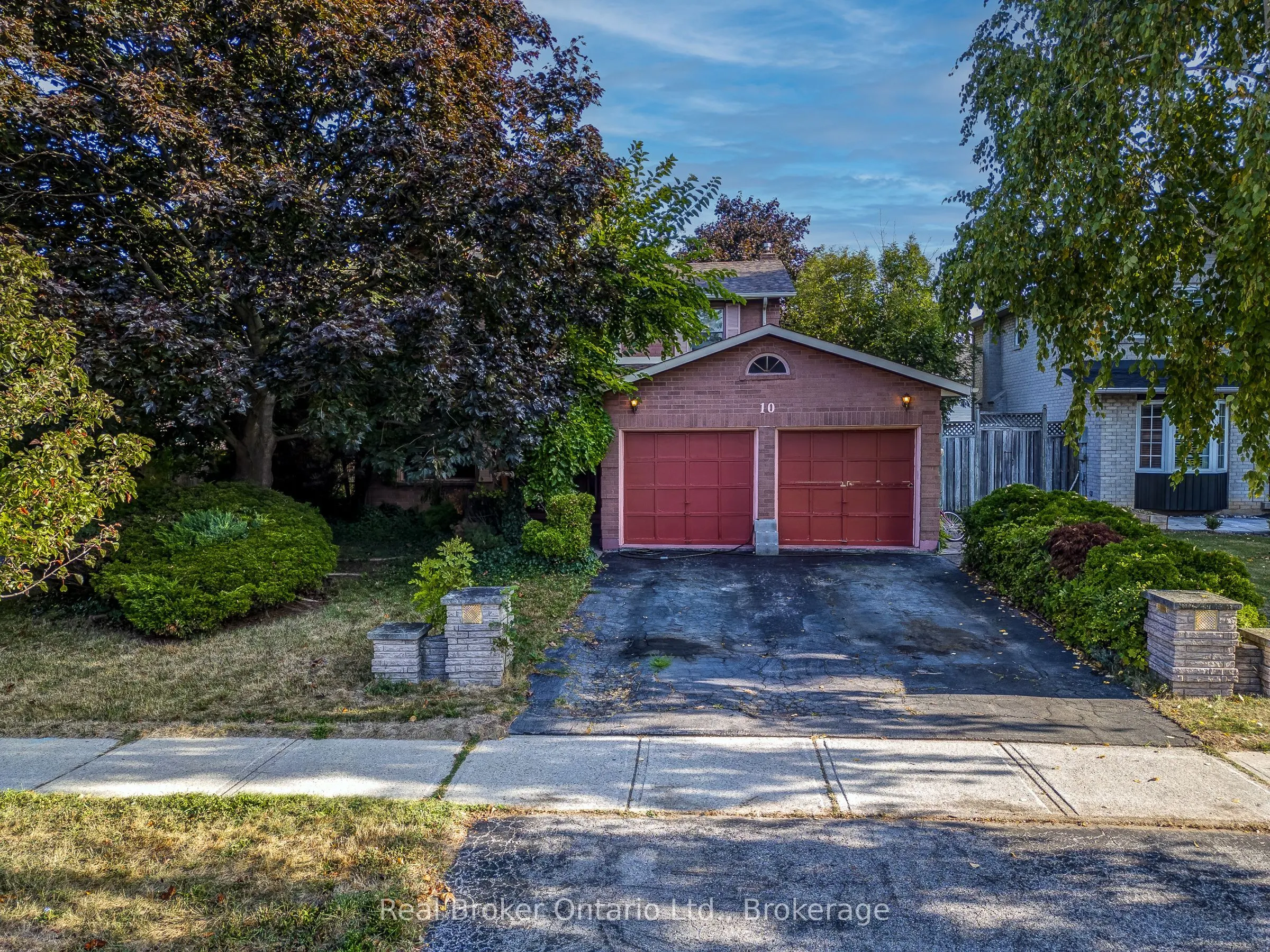 10 Jeanette Avenue