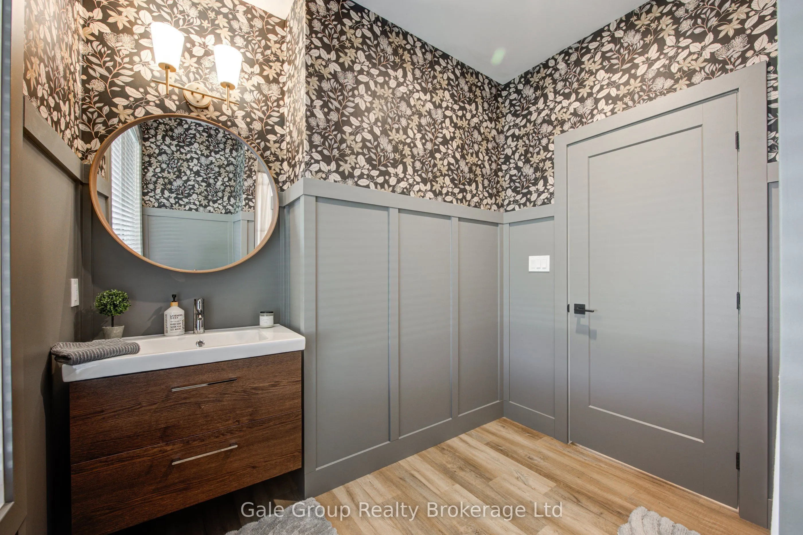 59 North Street W