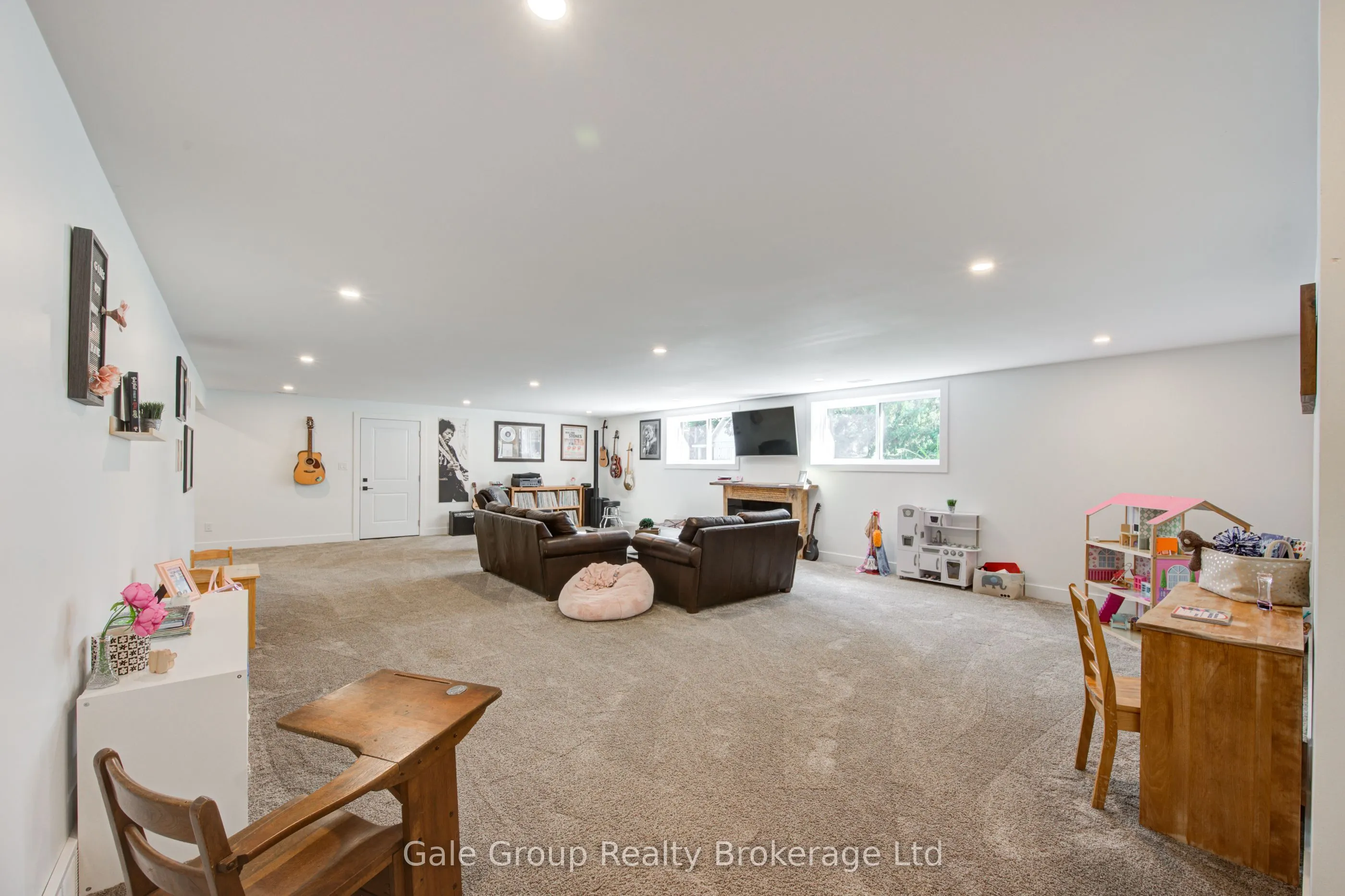 59 North Street W
