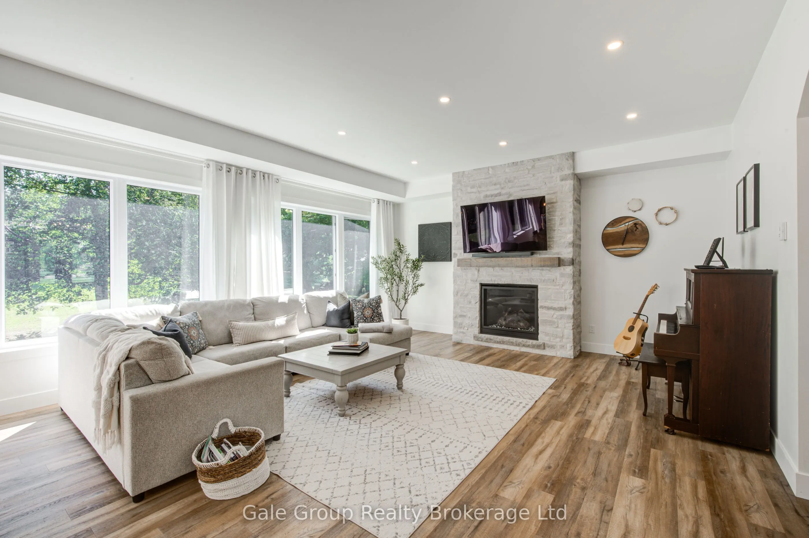 59 North Street W