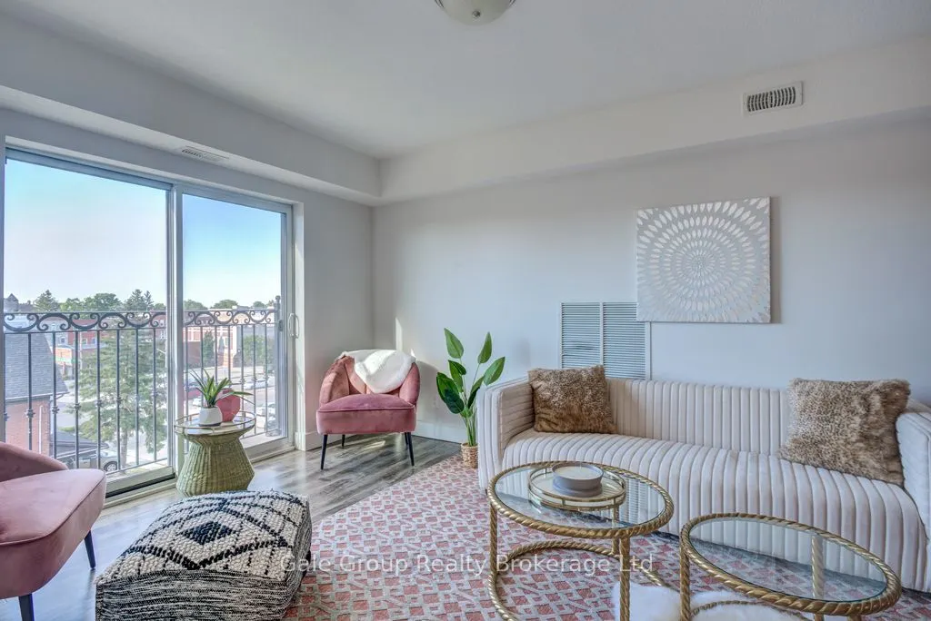 34 Brock Street, #201