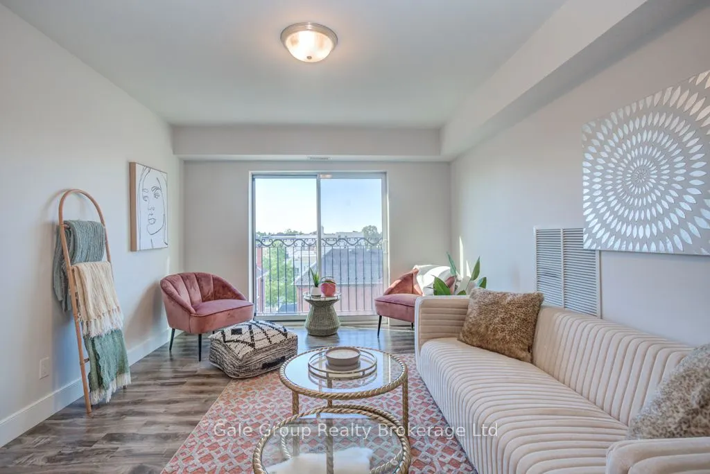 34 Brock Street, #201