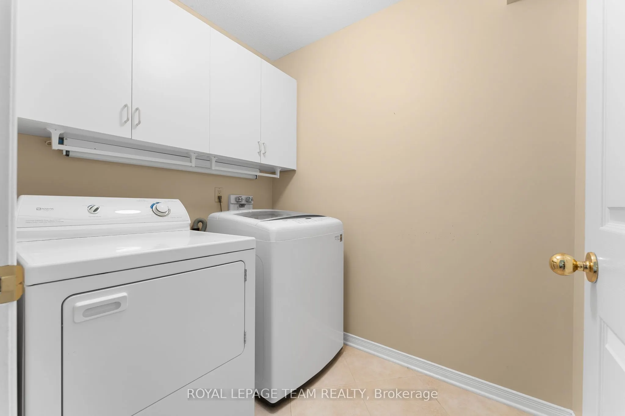 16 Oyster Bay Court, #48