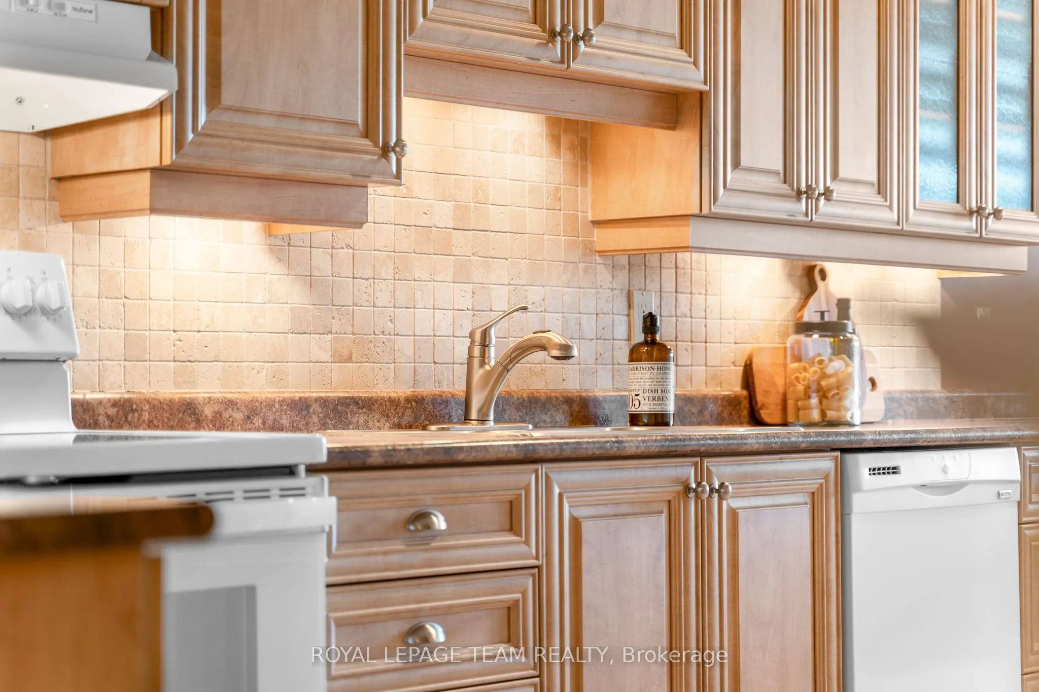 16 Oyster Bay Court, #48