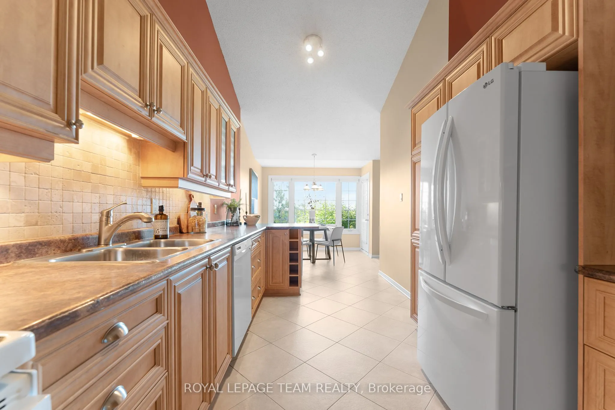 16 Oyster Bay Court, #48