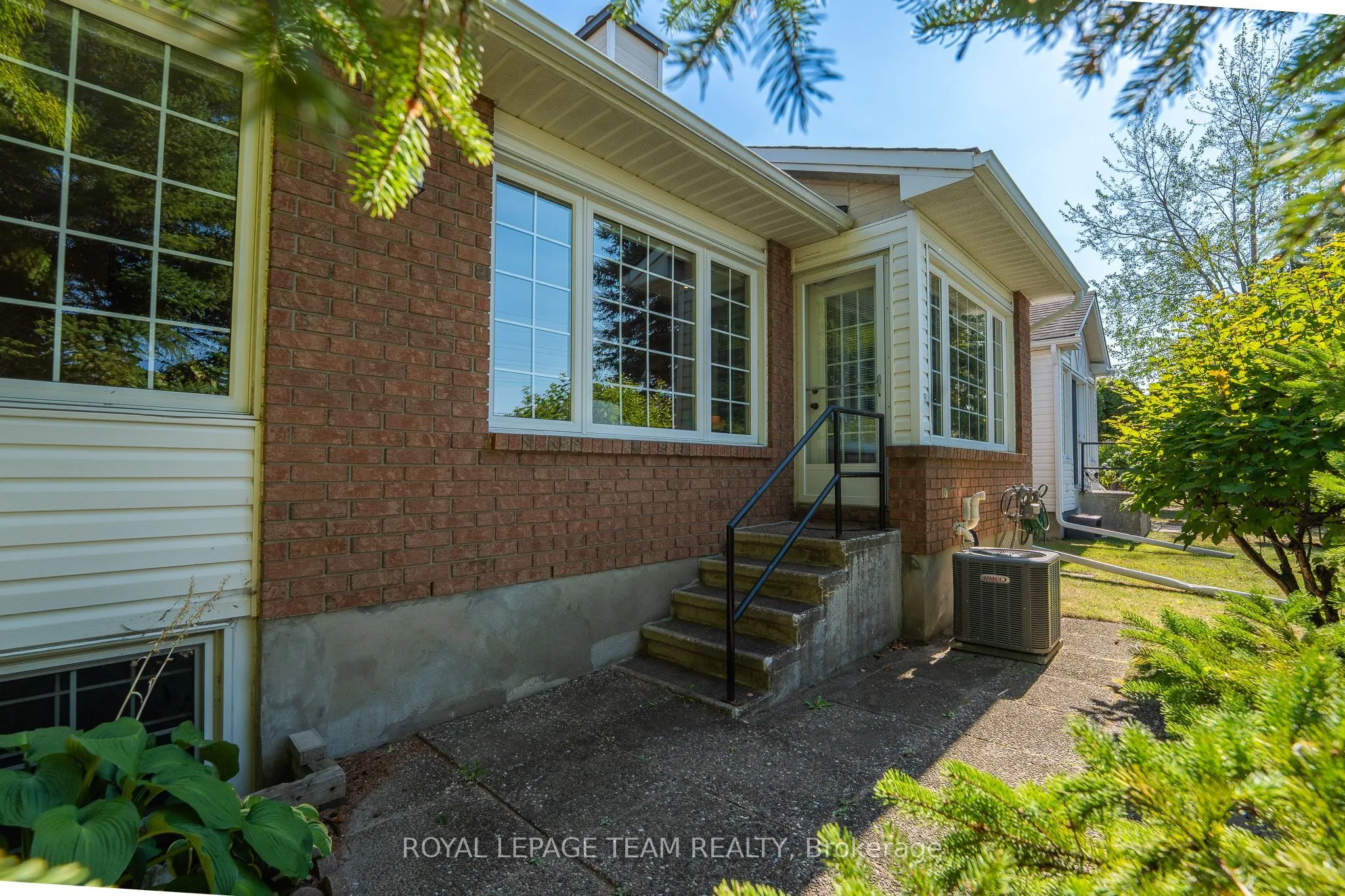 16 Oyster Bay Court, #48