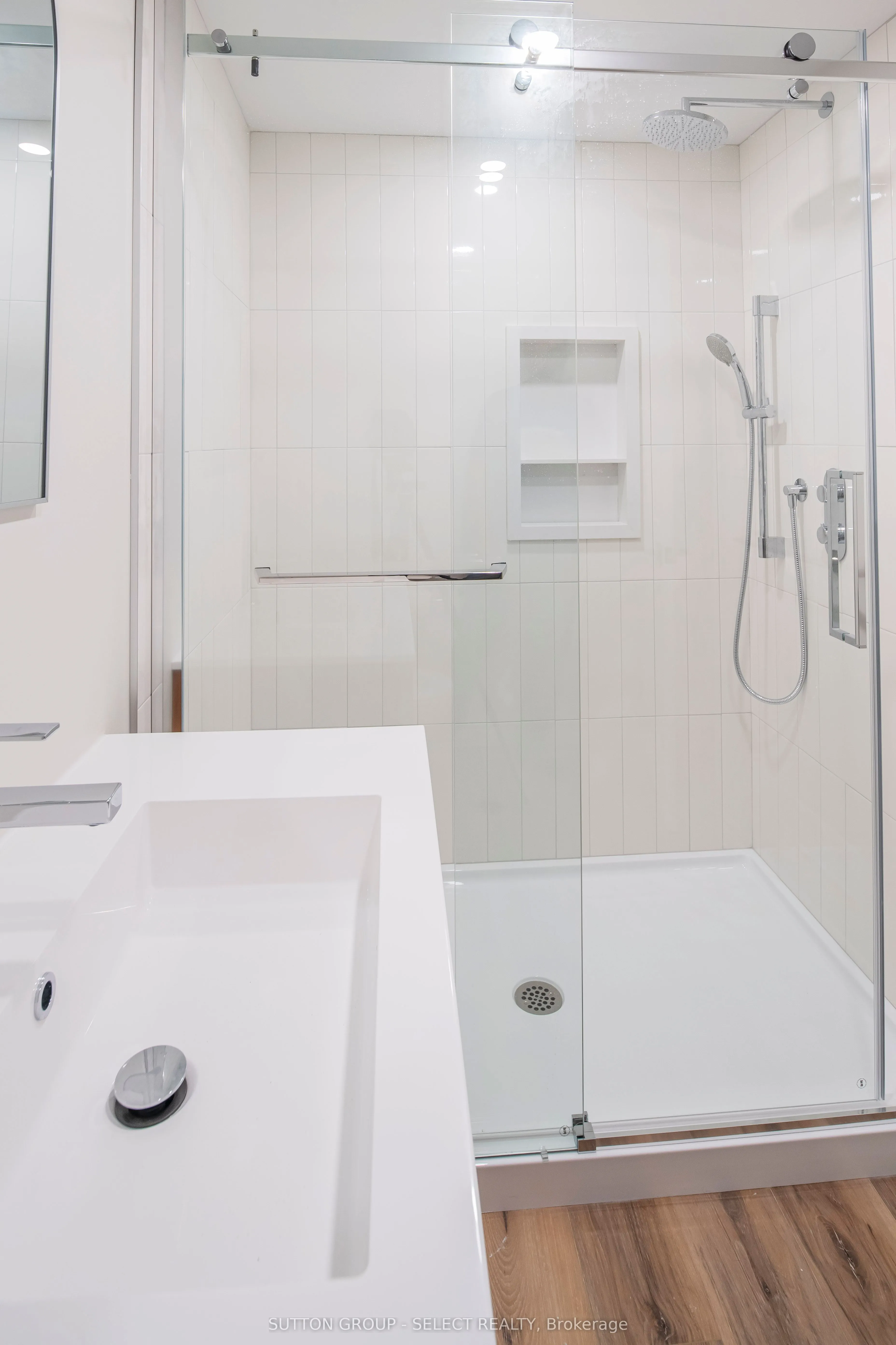 70 Sunnyside Drive, #3