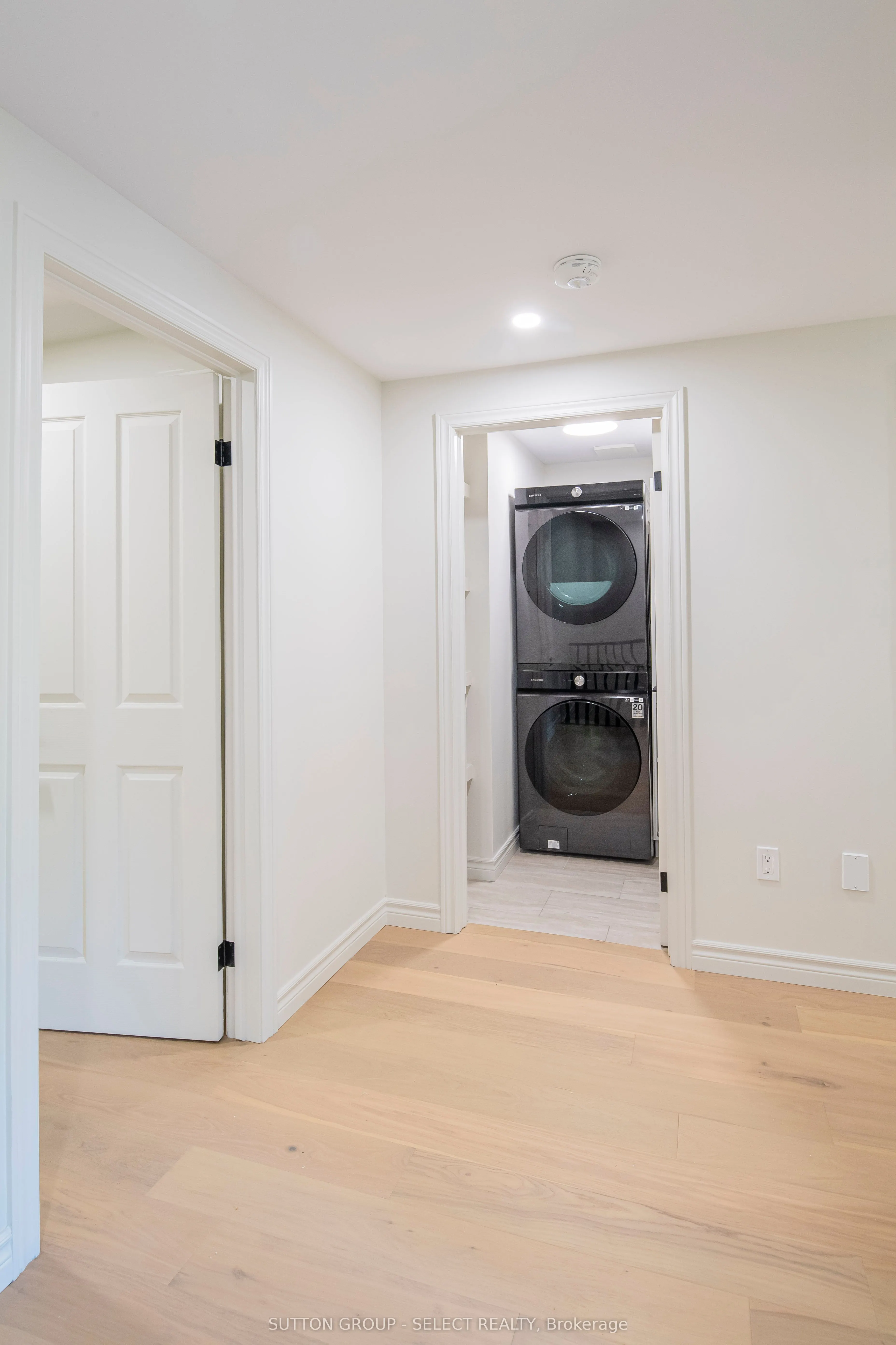 70 Sunnyside Drive, #3