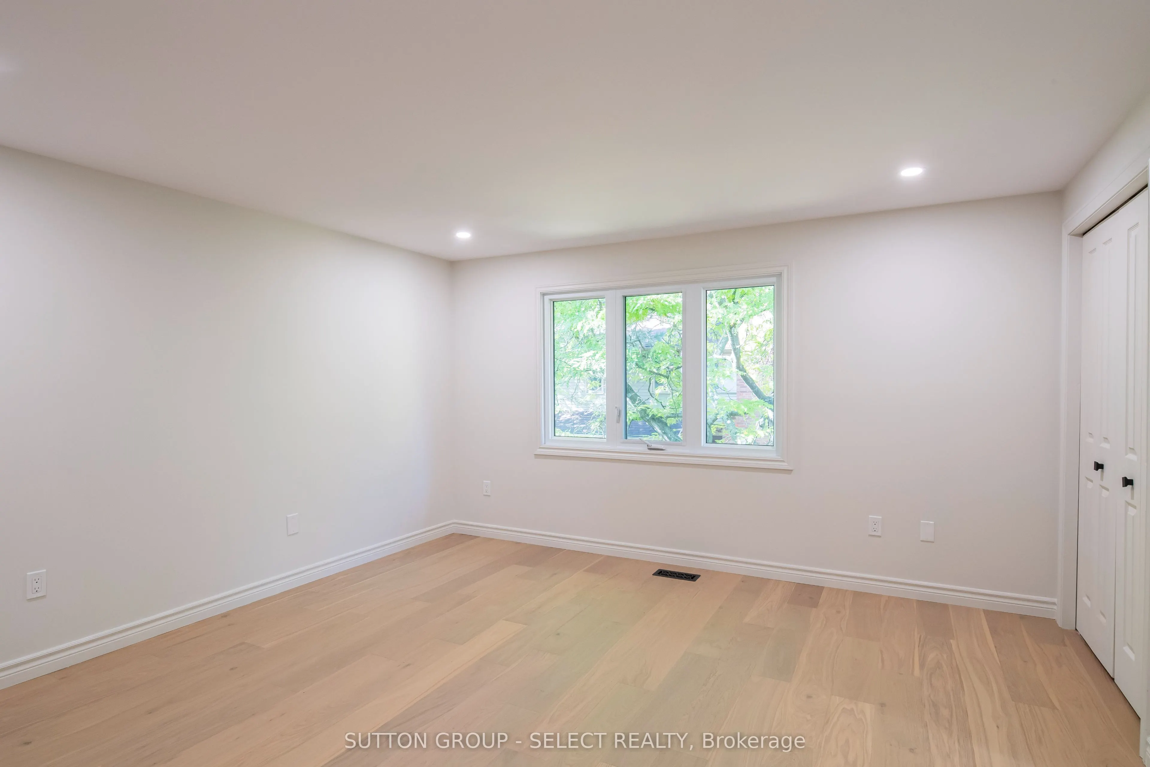 70 Sunnyside Drive, #3