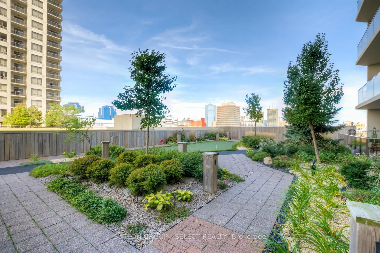 330 Ridout Street N, #1110