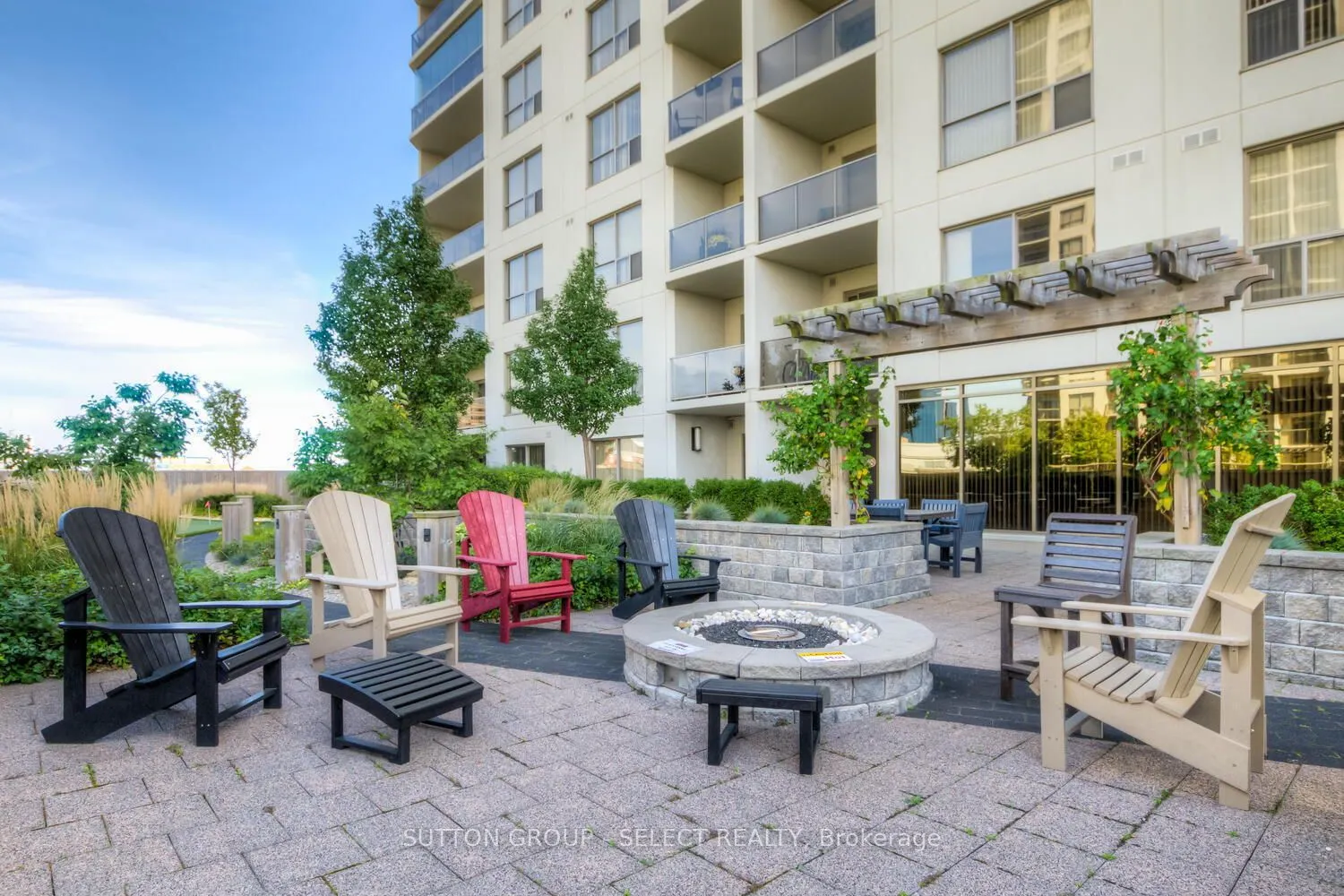 330 Ridout Street N, #1110