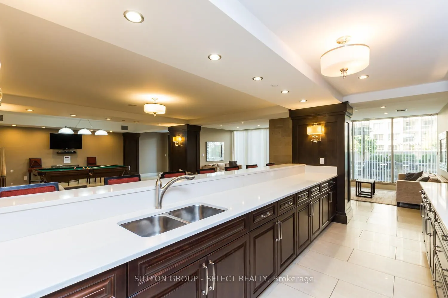 330 Ridout Street N, #1110
