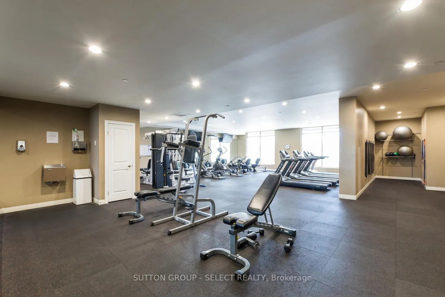 330 Ridout Street N, #1110