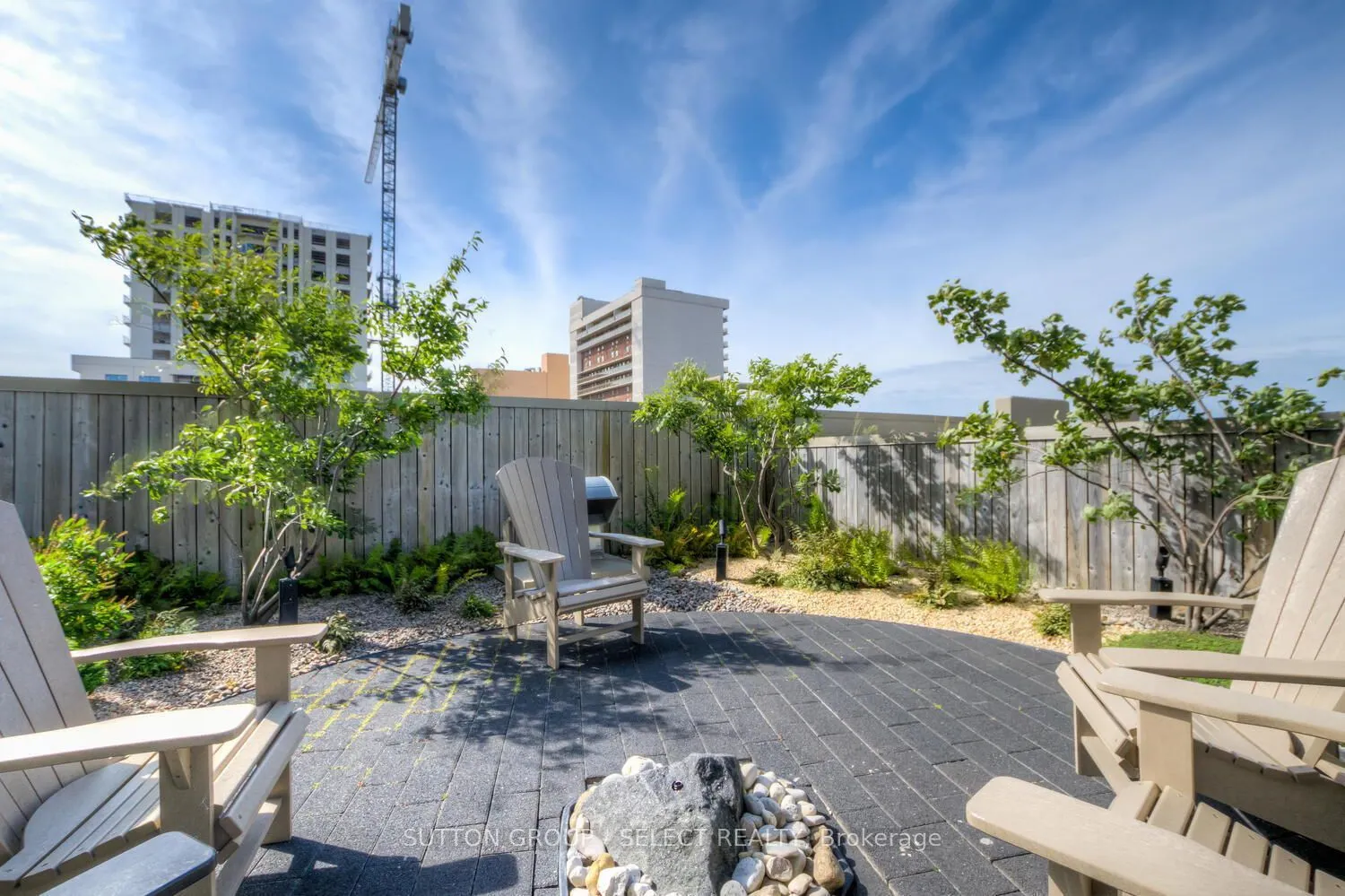 330 Ridout Street N, #1110