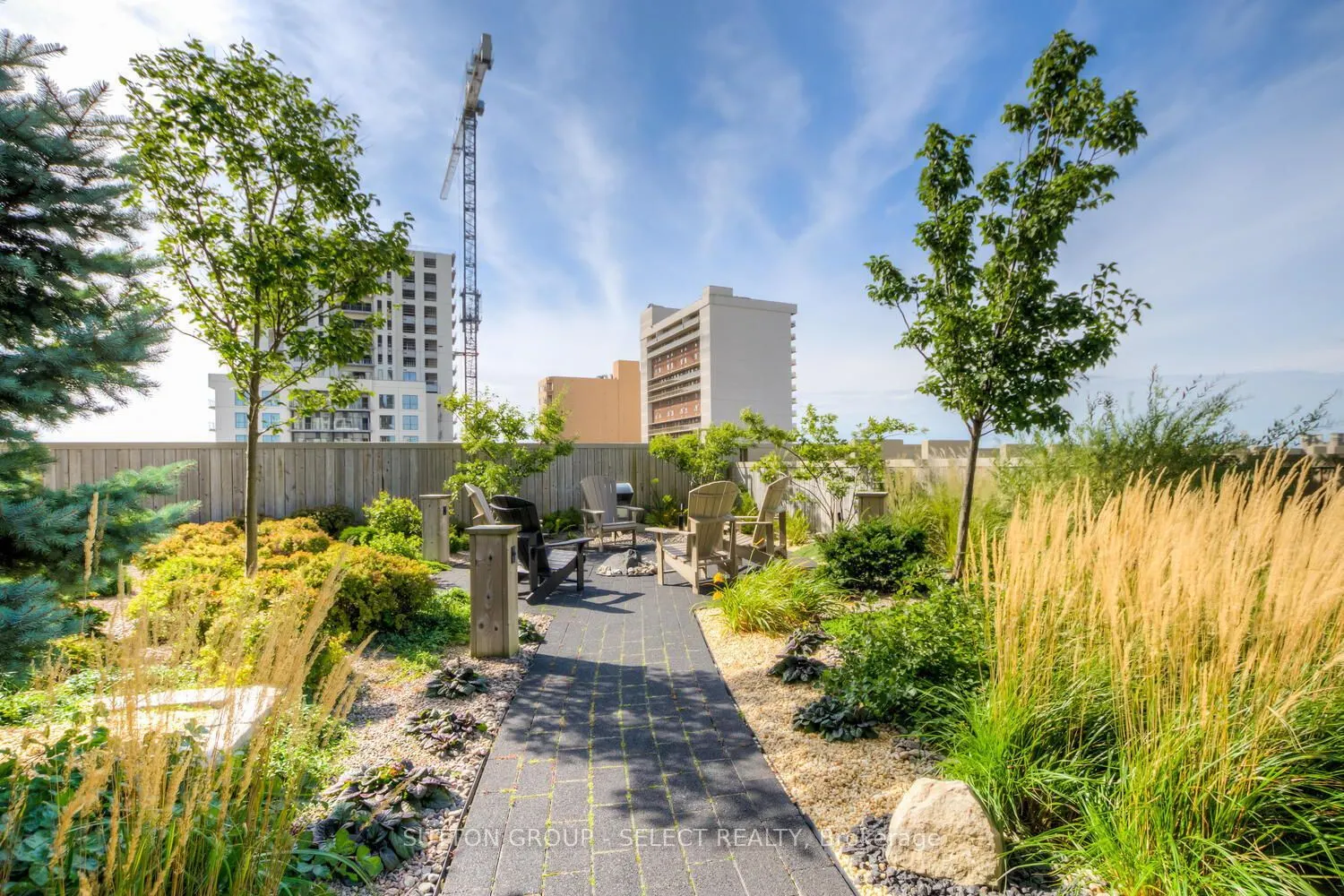 330 Ridout Street N, #1110