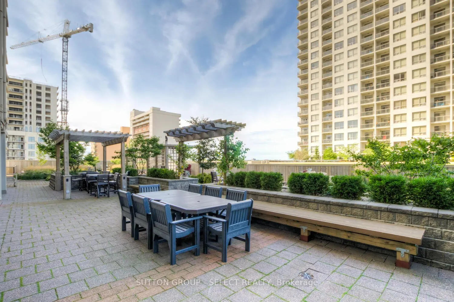 330 Ridout Street N, #1110