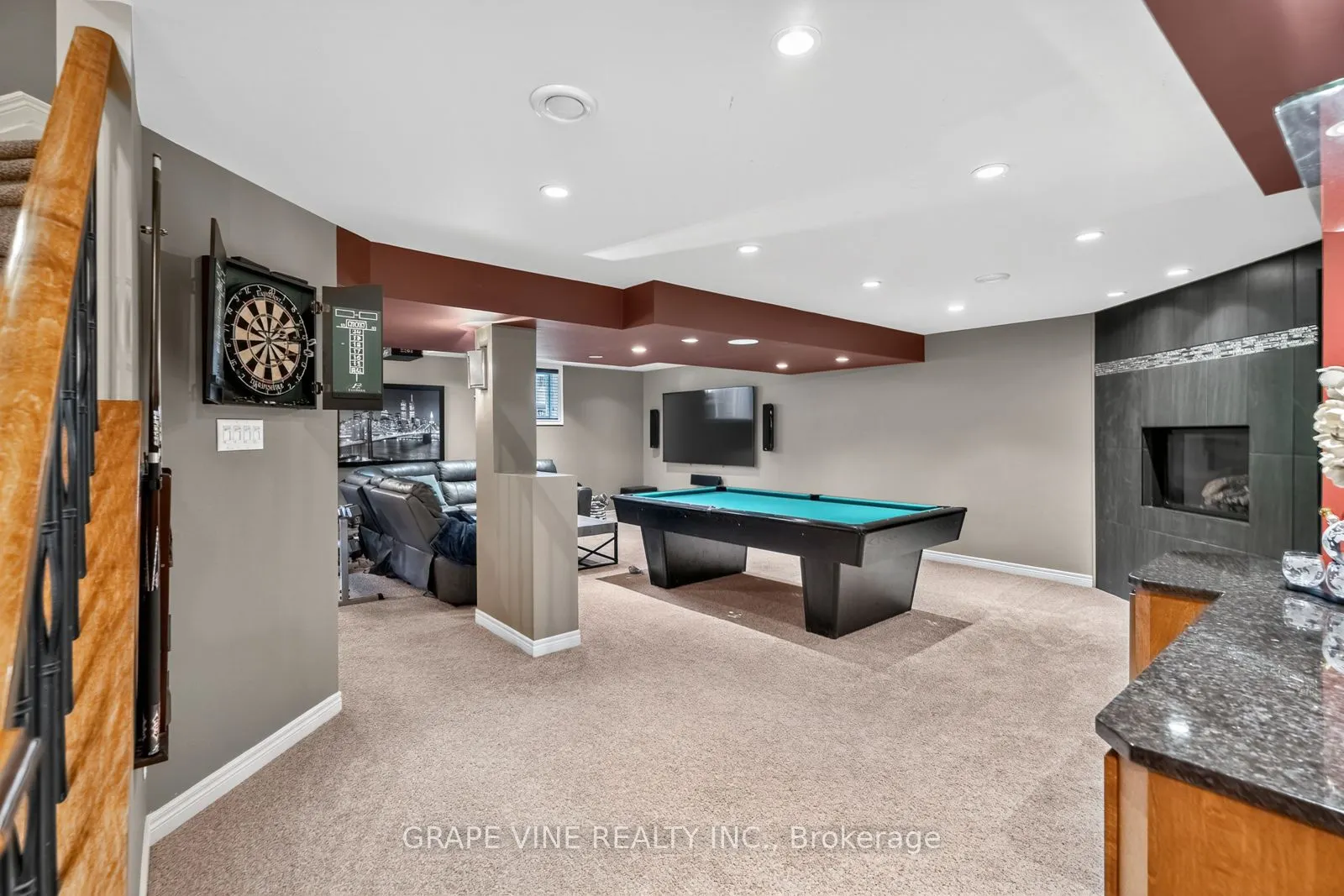 114 Kimpton Drive