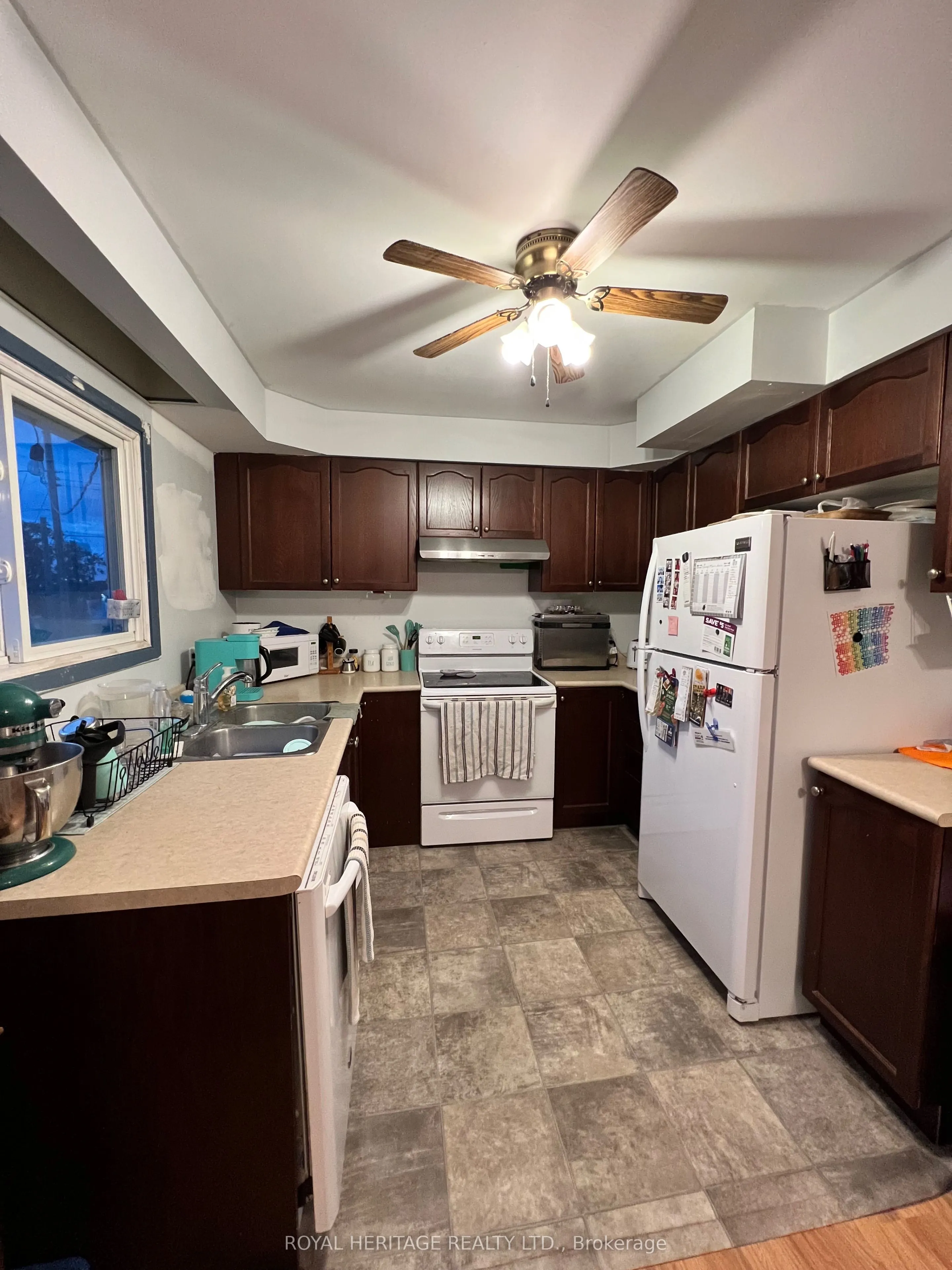 20 Pigeon Lake Road