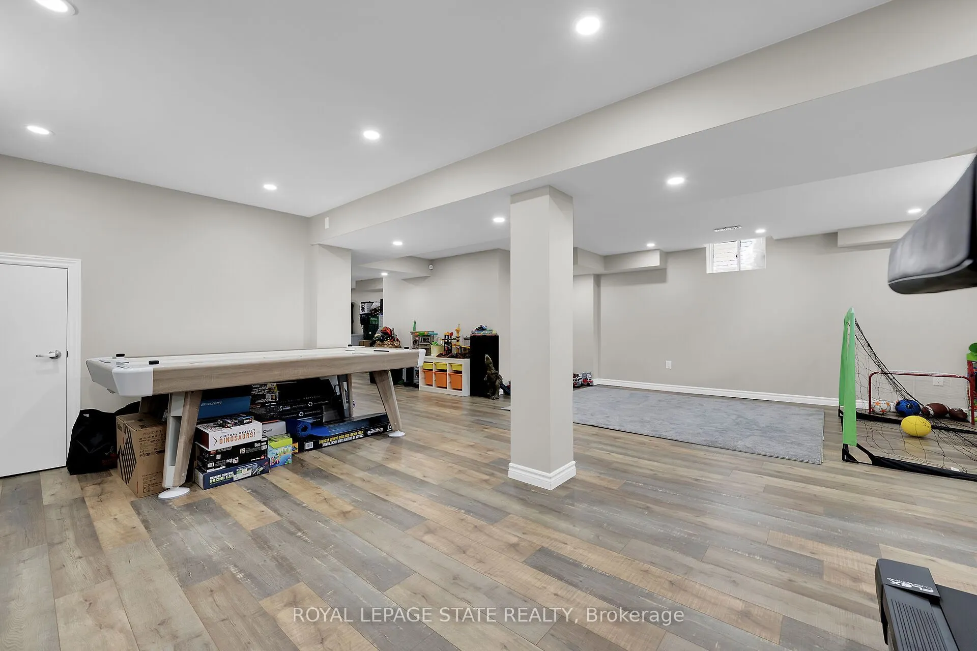 78 Chaumont Drive