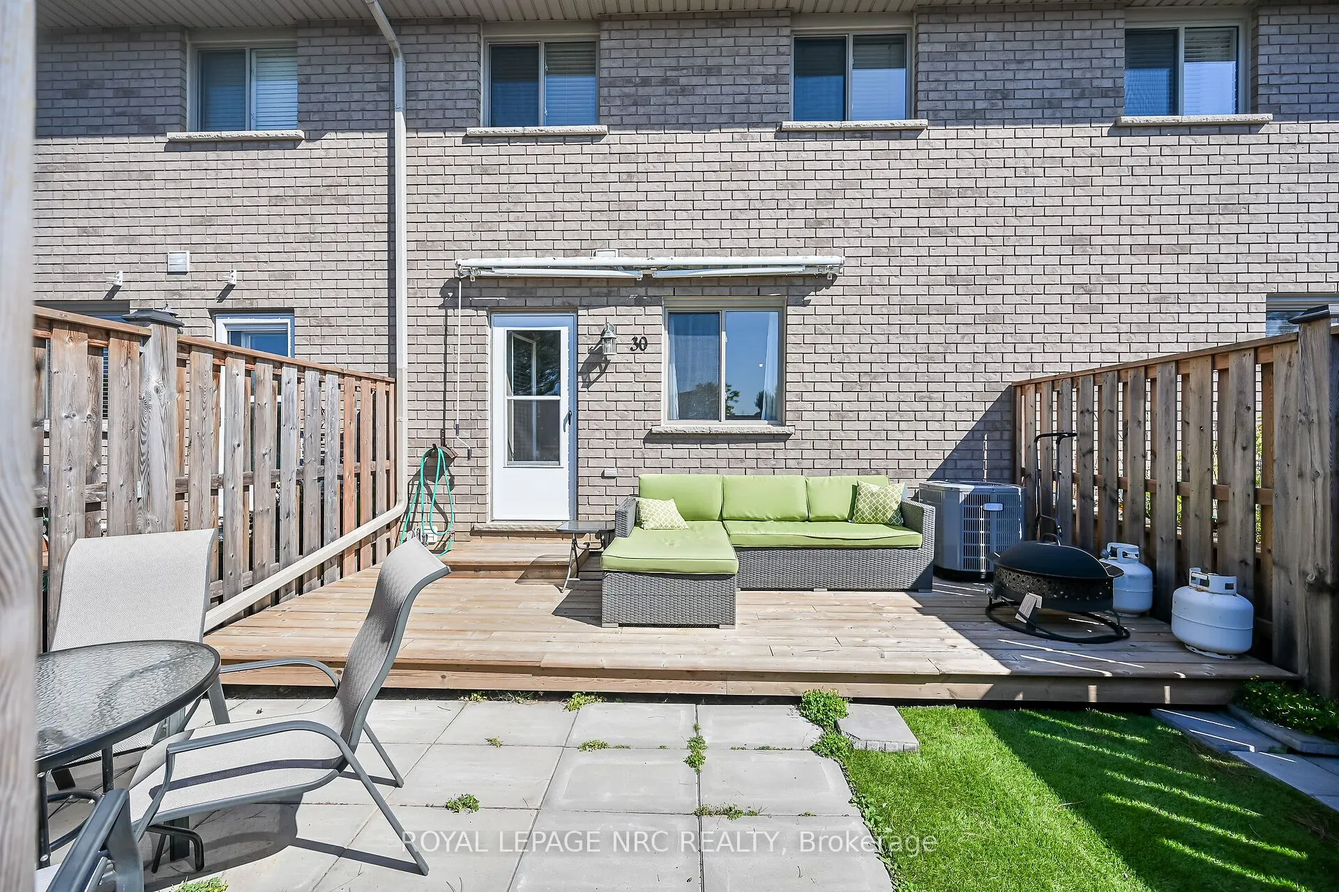 40 Braemar Avenue, #30