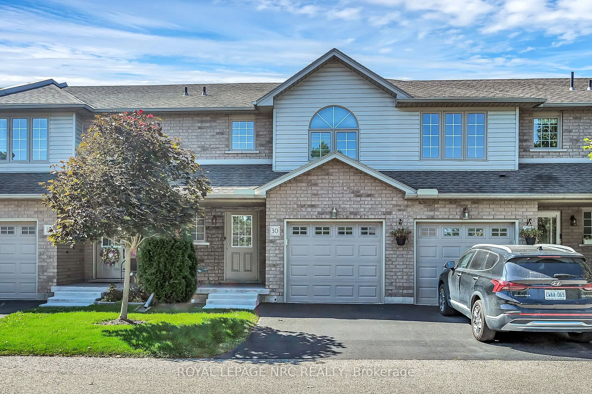 40 Braemar Avenue, #30