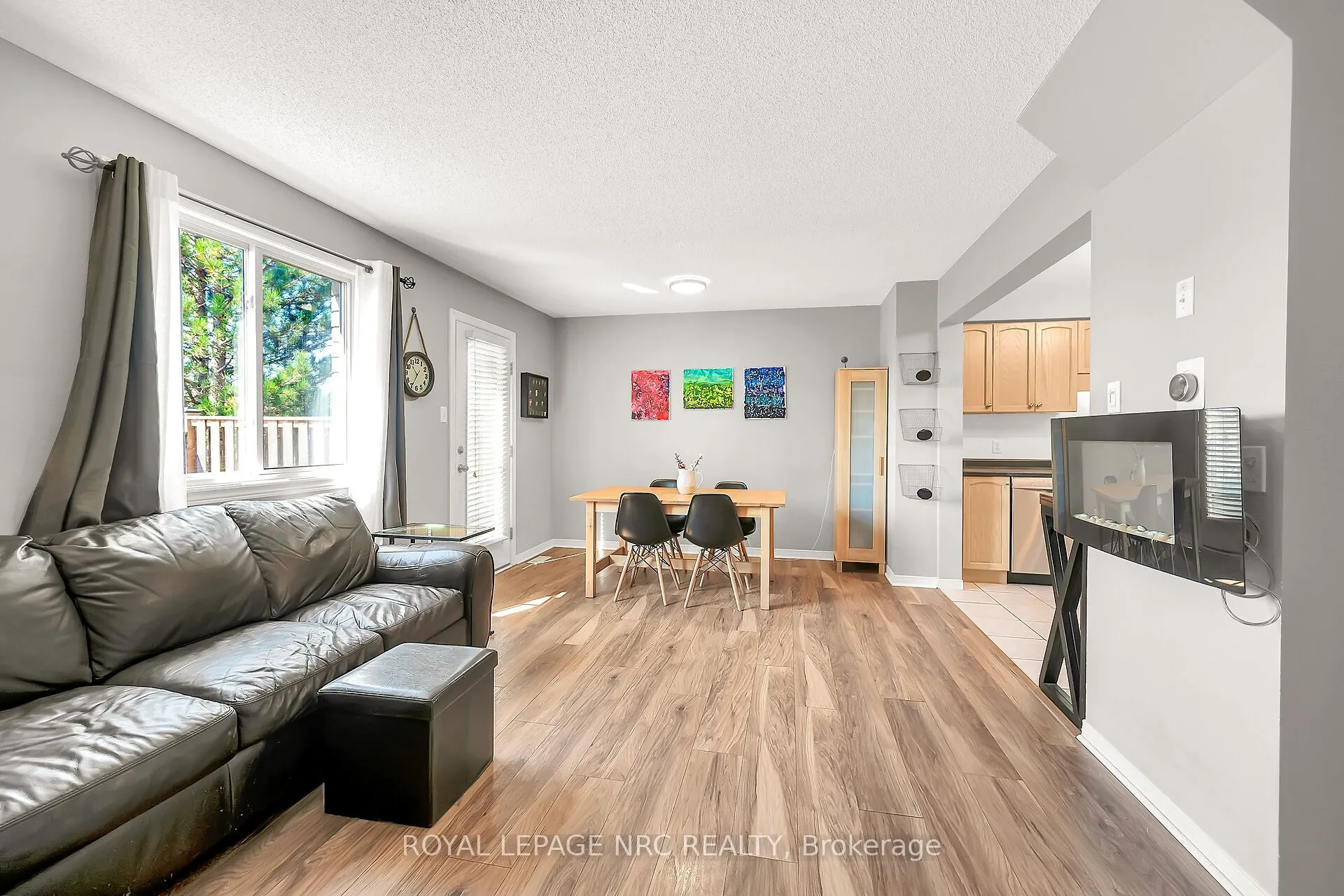 40 Braemar Avenue, #30