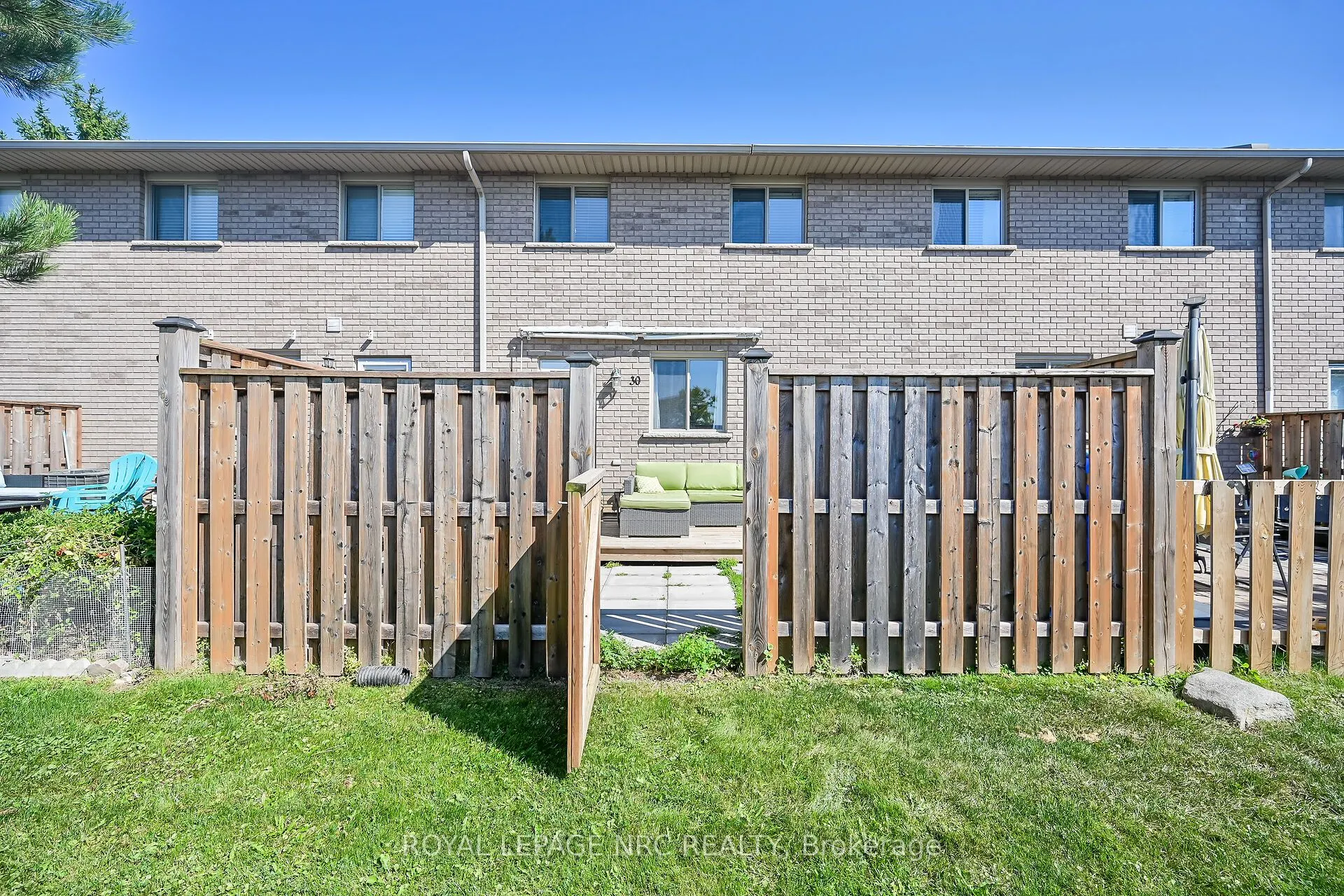 40 Braemar Avenue, #30