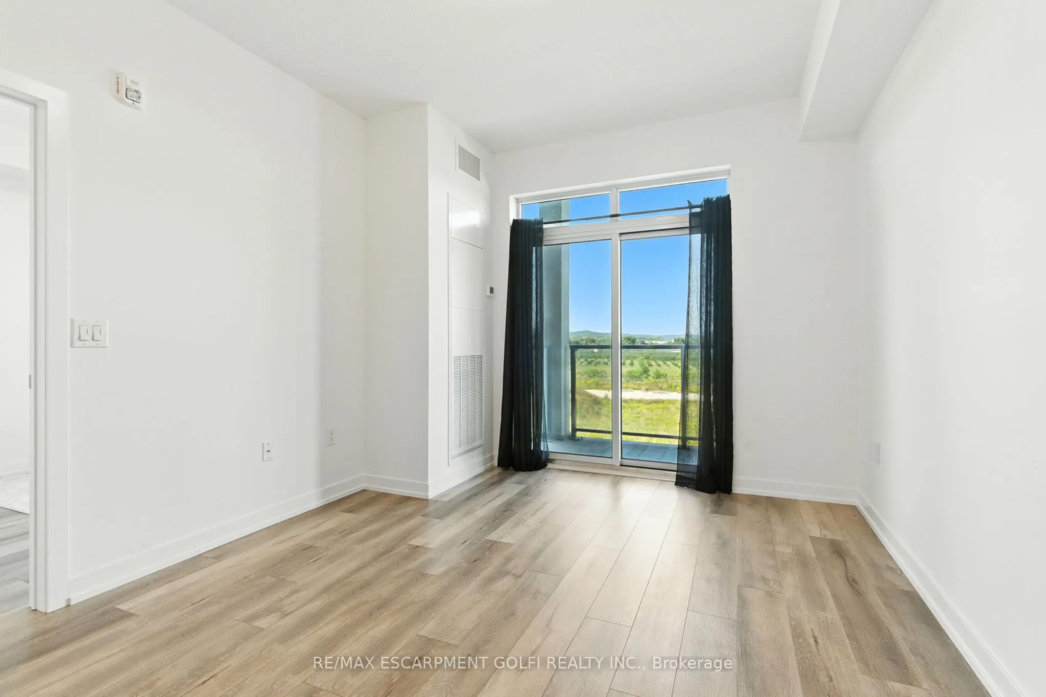 5055 GREENLANE Road, #405