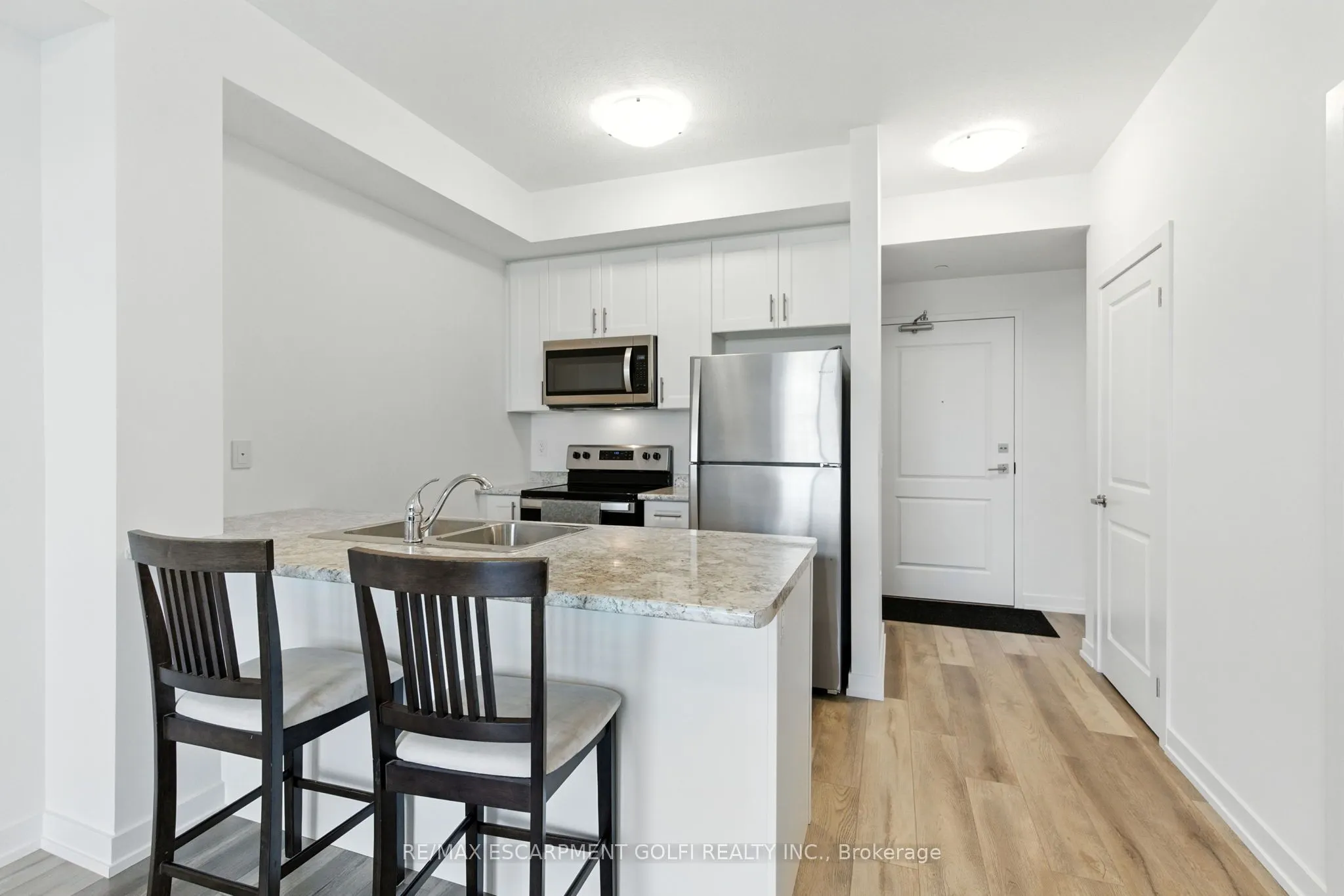 5055 GREENLANE Road, #405