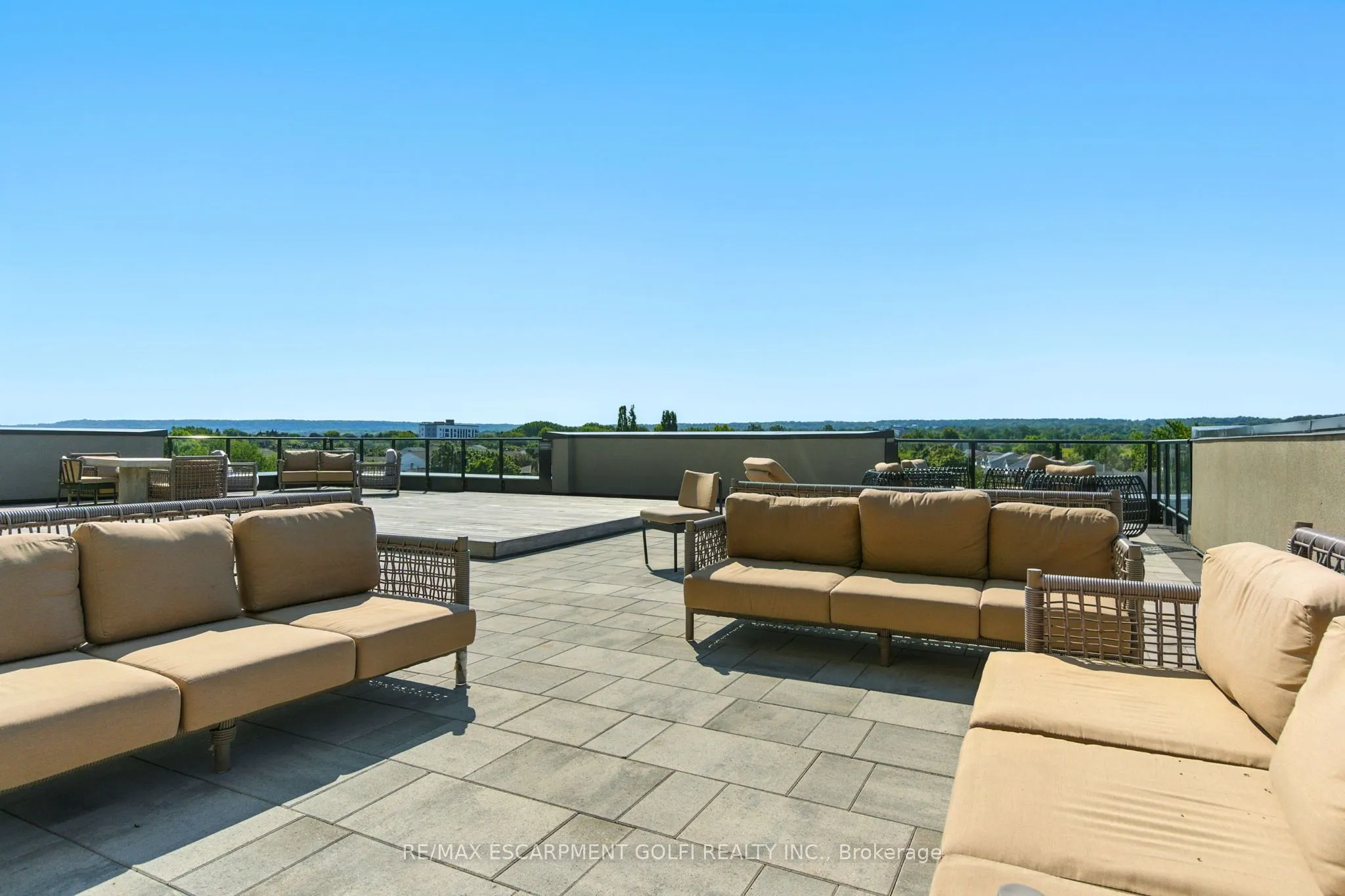 5055 GREENLANE Road, #405