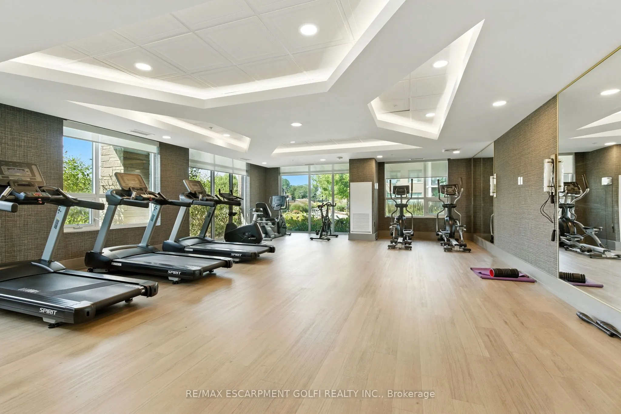 5055 GREENLANE Road, #405