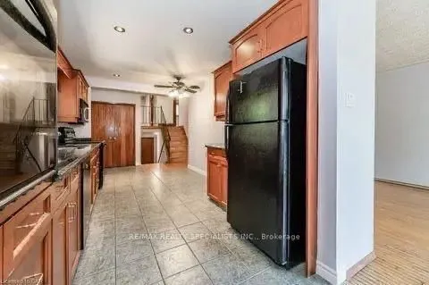 87 Secord Avenue