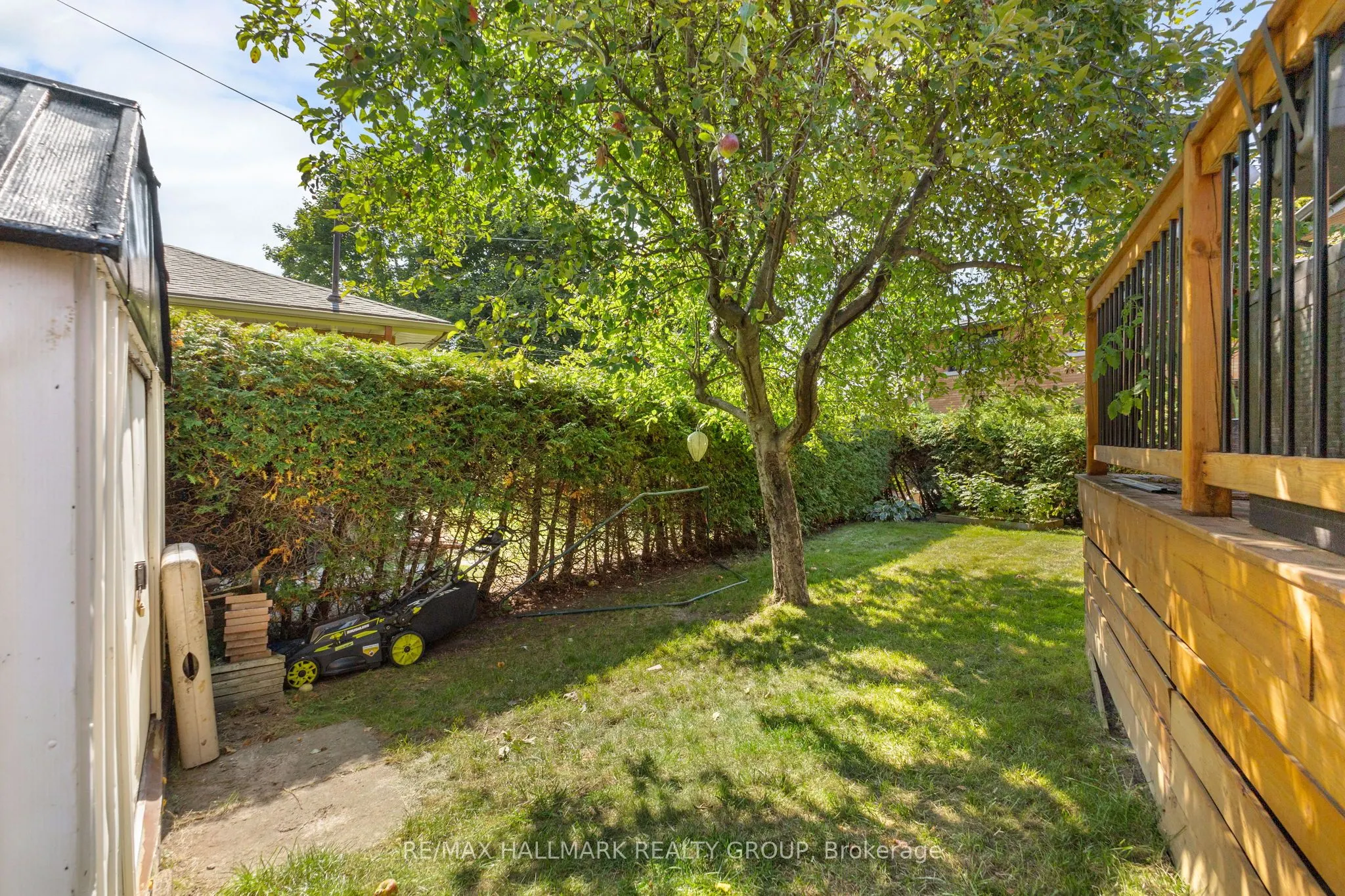 2180 Lenester Avenue