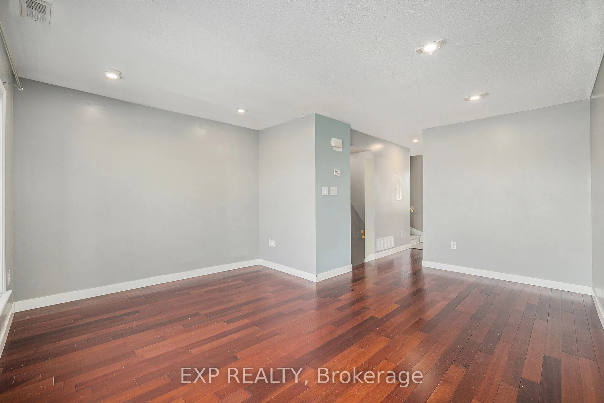250 Shanly Private, #na