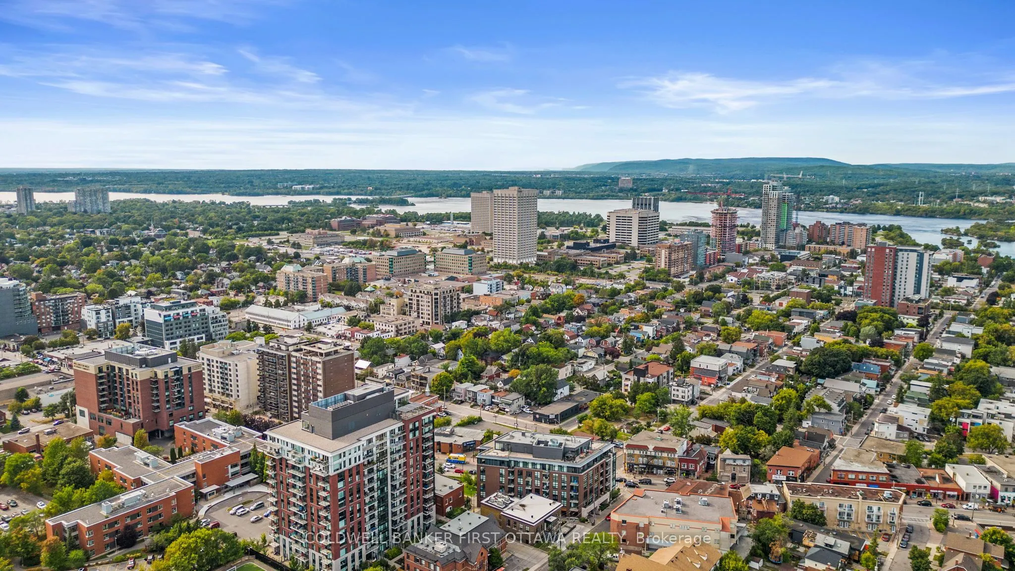 10 ROSEMOUNT Avenue, #303