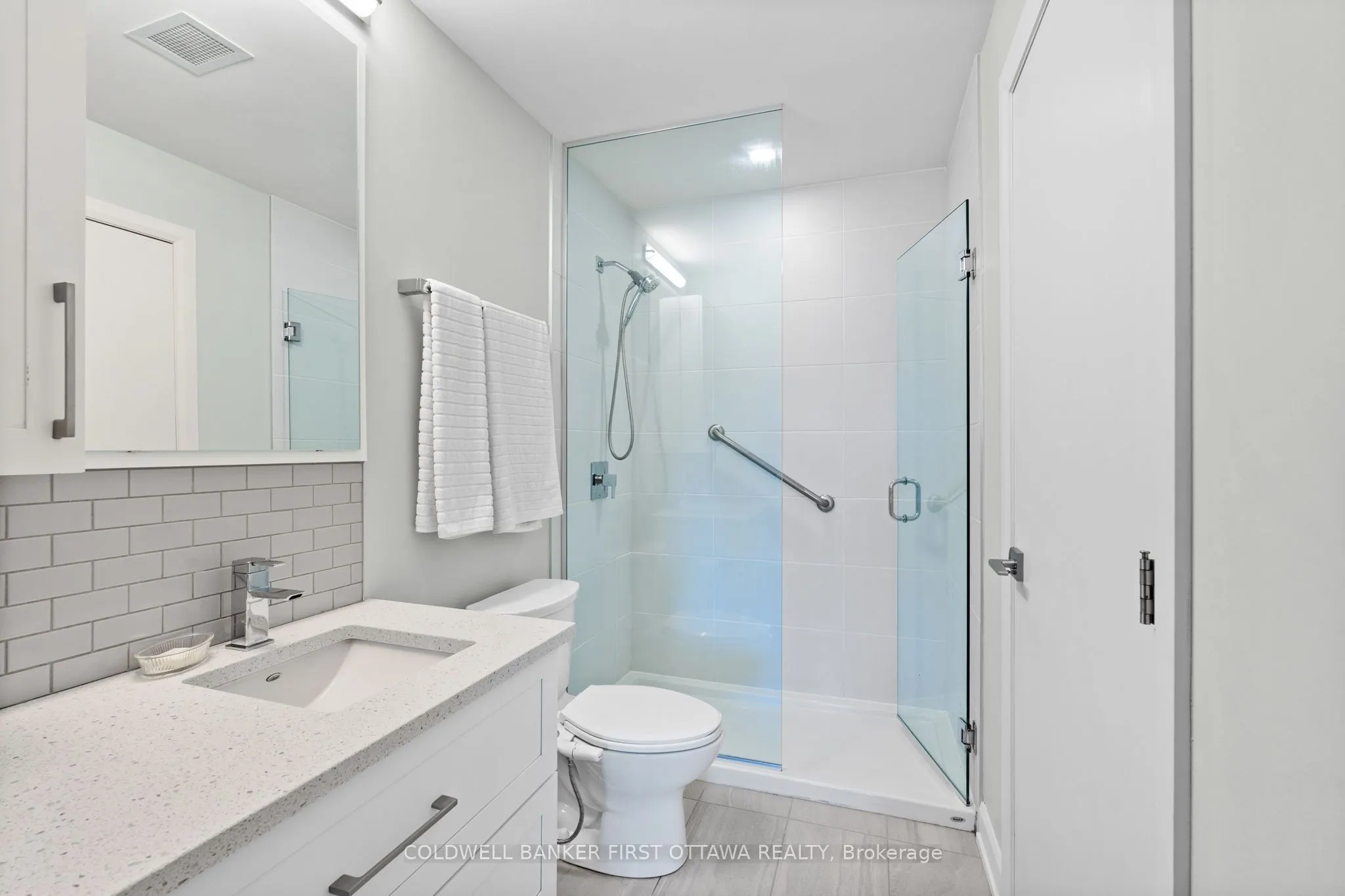 10 ROSEMOUNT Avenue, #303