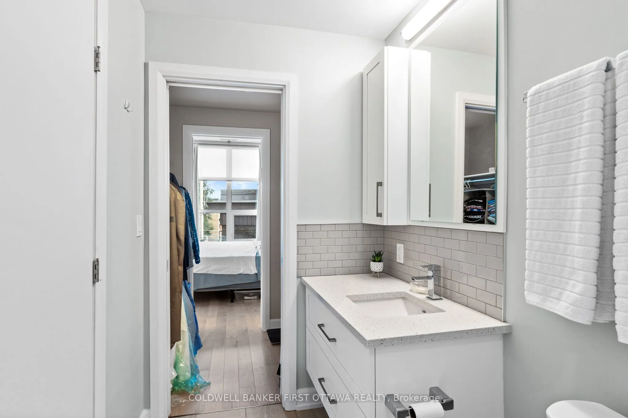 10 ROSEMOUNT Avenue, #303