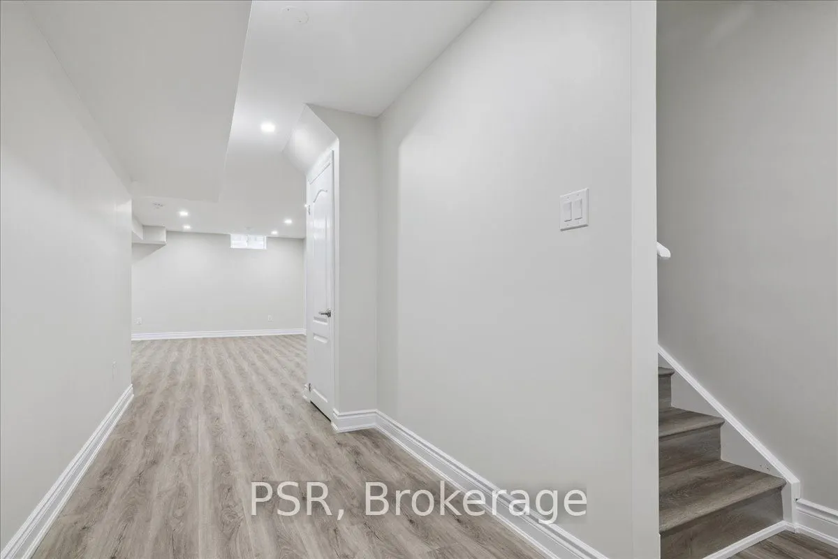 60 Cloverleaf Drive, #38