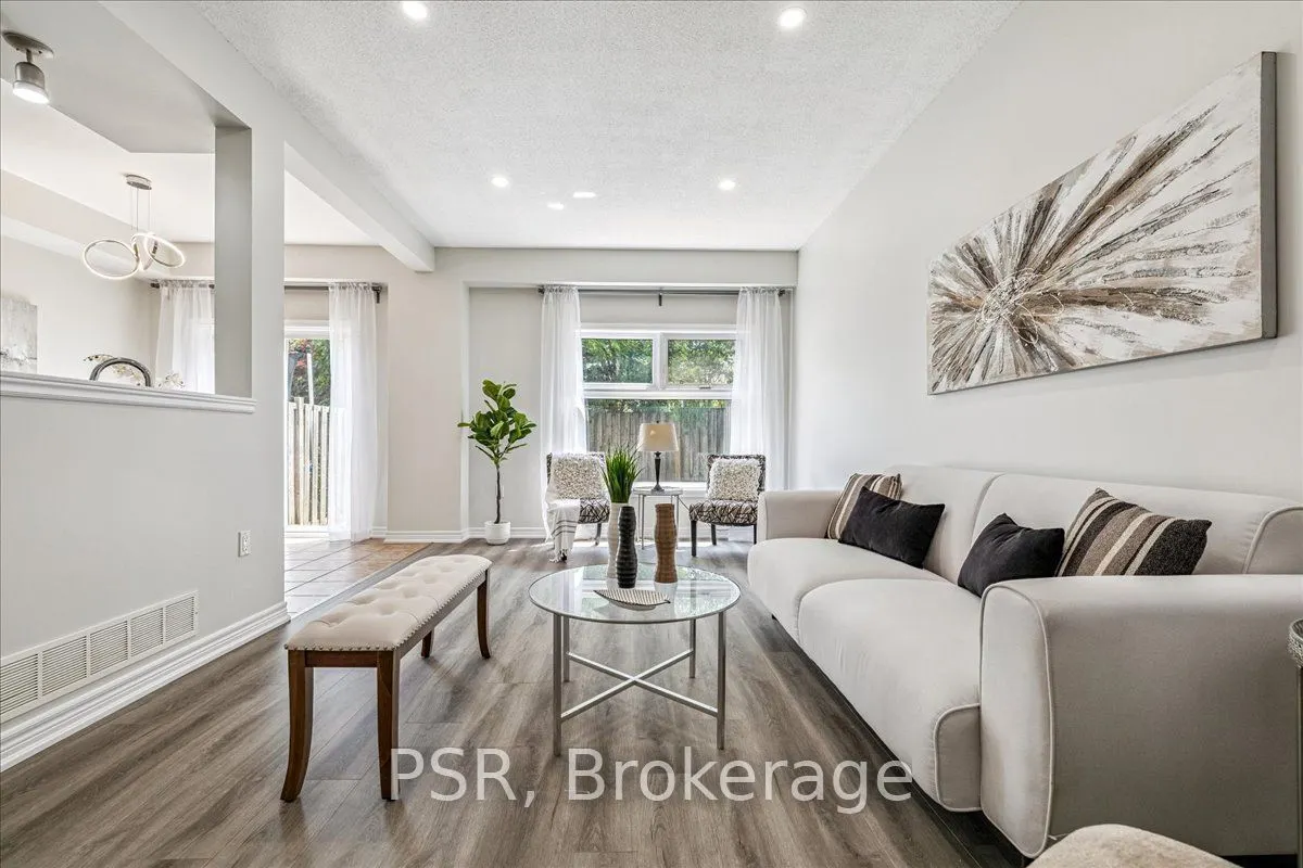 60 Cloverleaf Drive, #38
