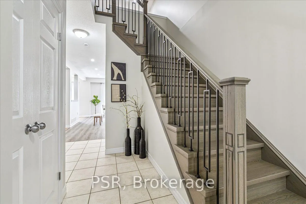 60 Cloverleaf Drive, #38