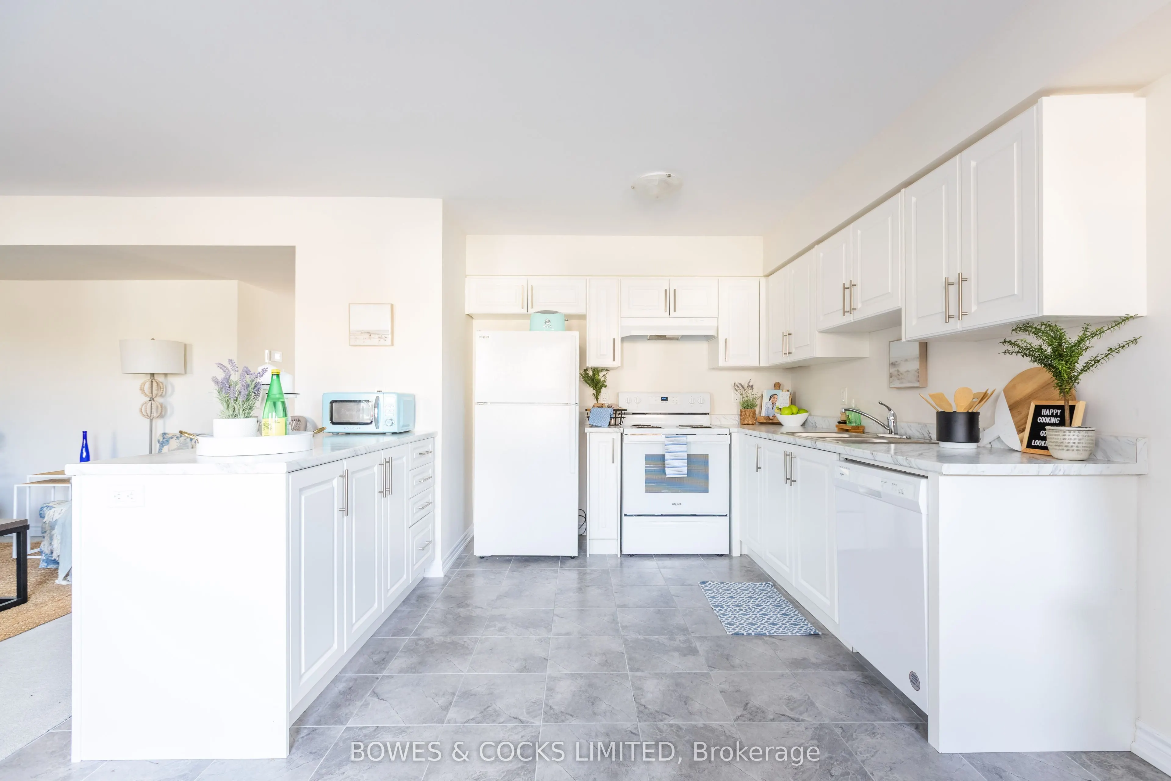 50 Maple Street, #102