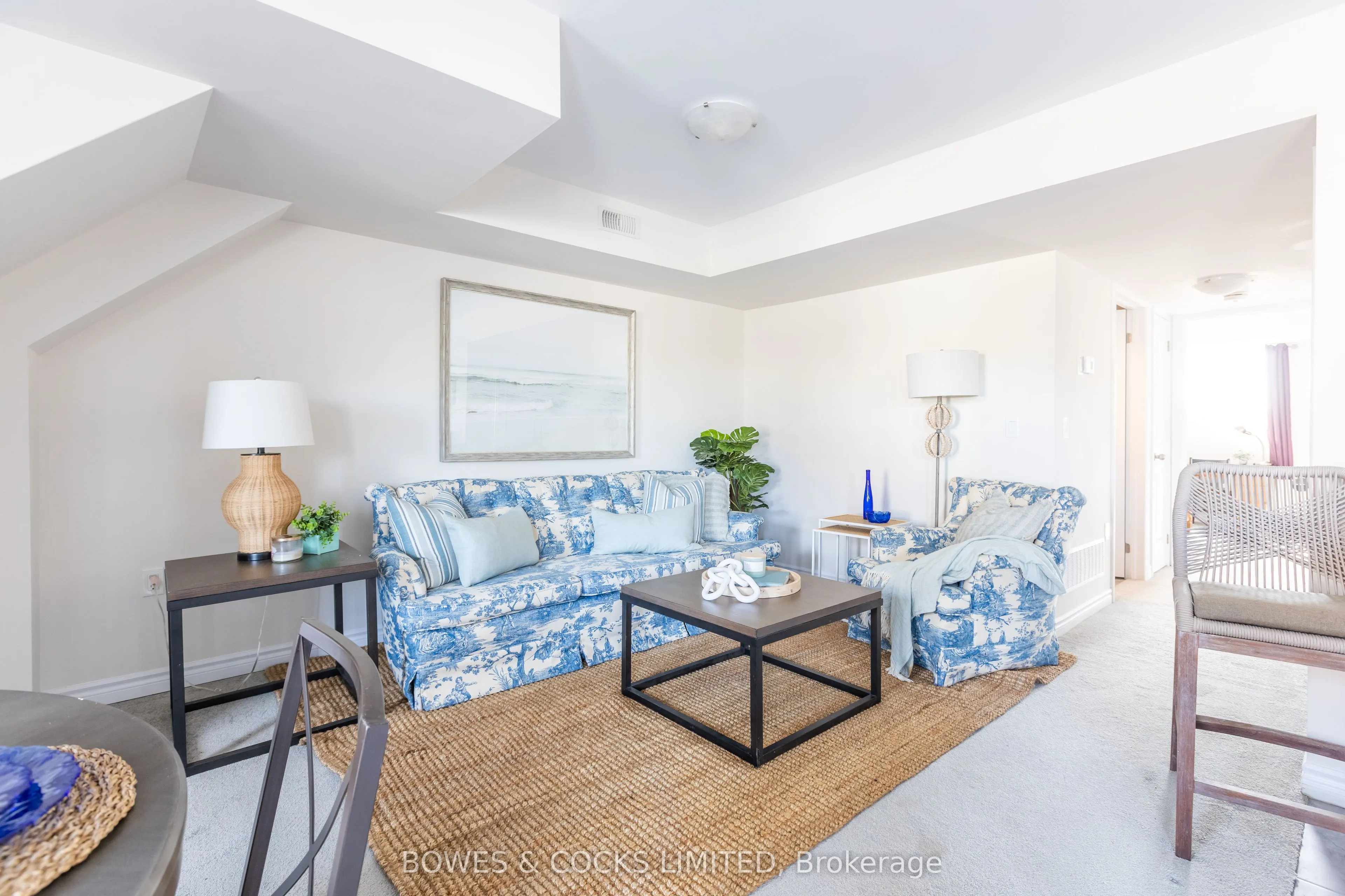 50 Maple Street, #102