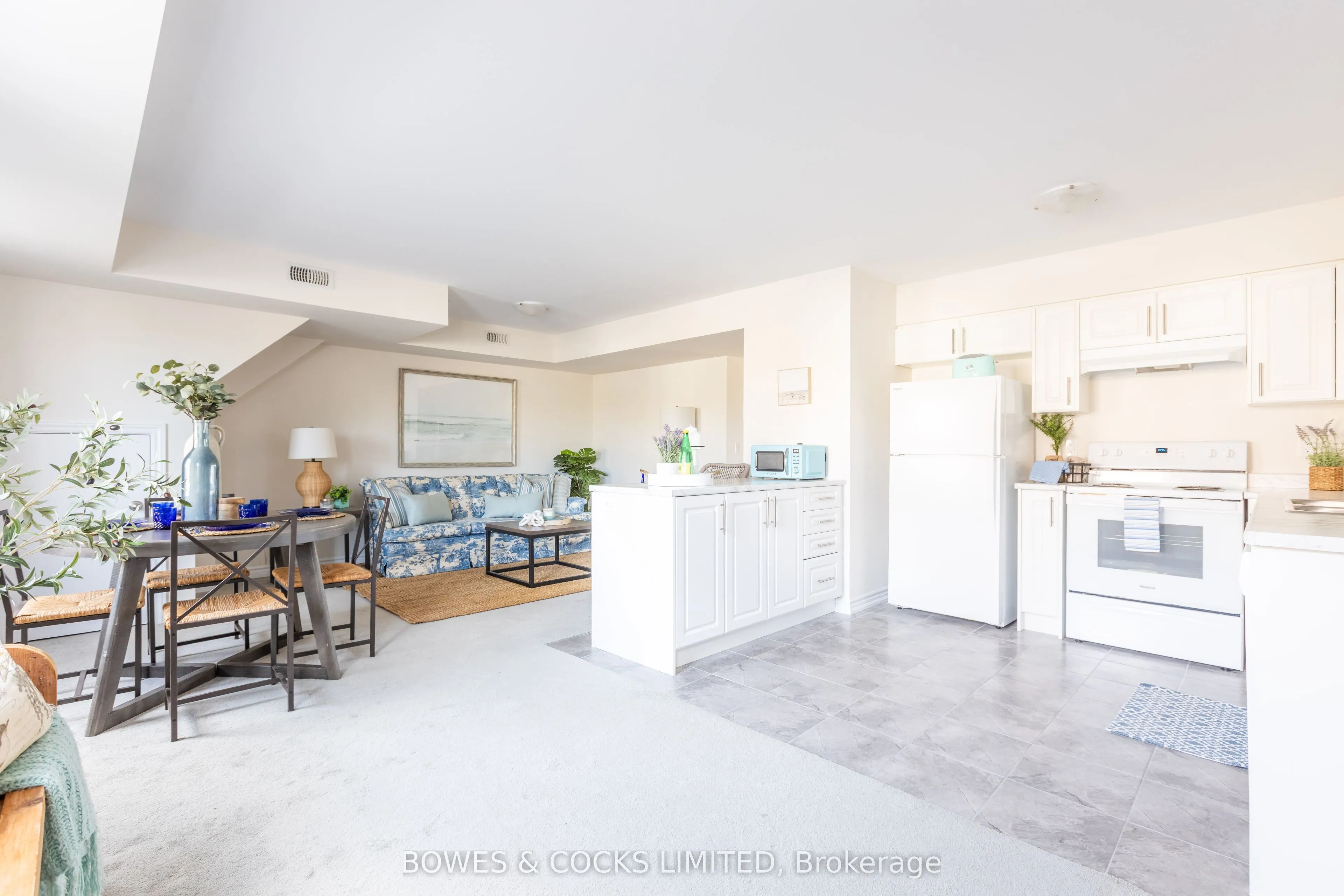50 Maple Street, #102