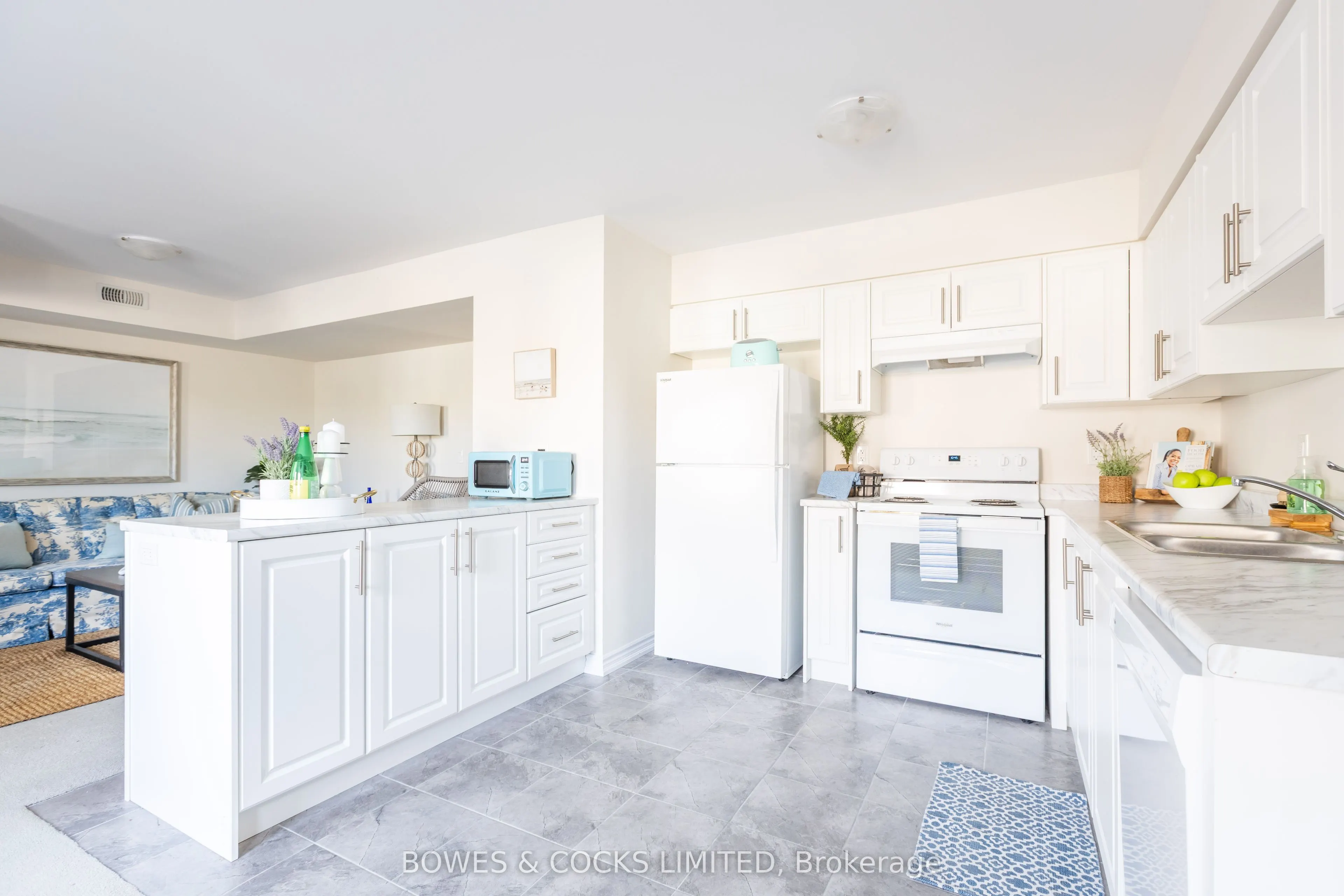 50 Maple Street, #102