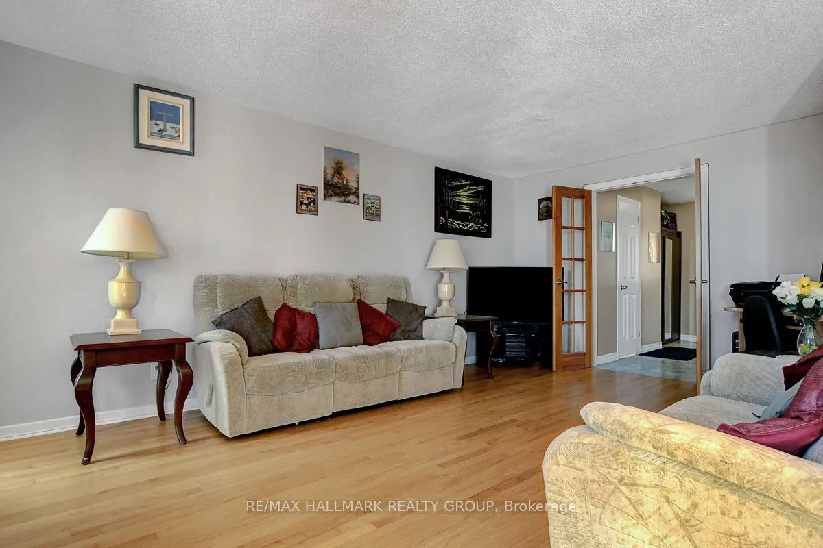 6078 Rivercrest Drive