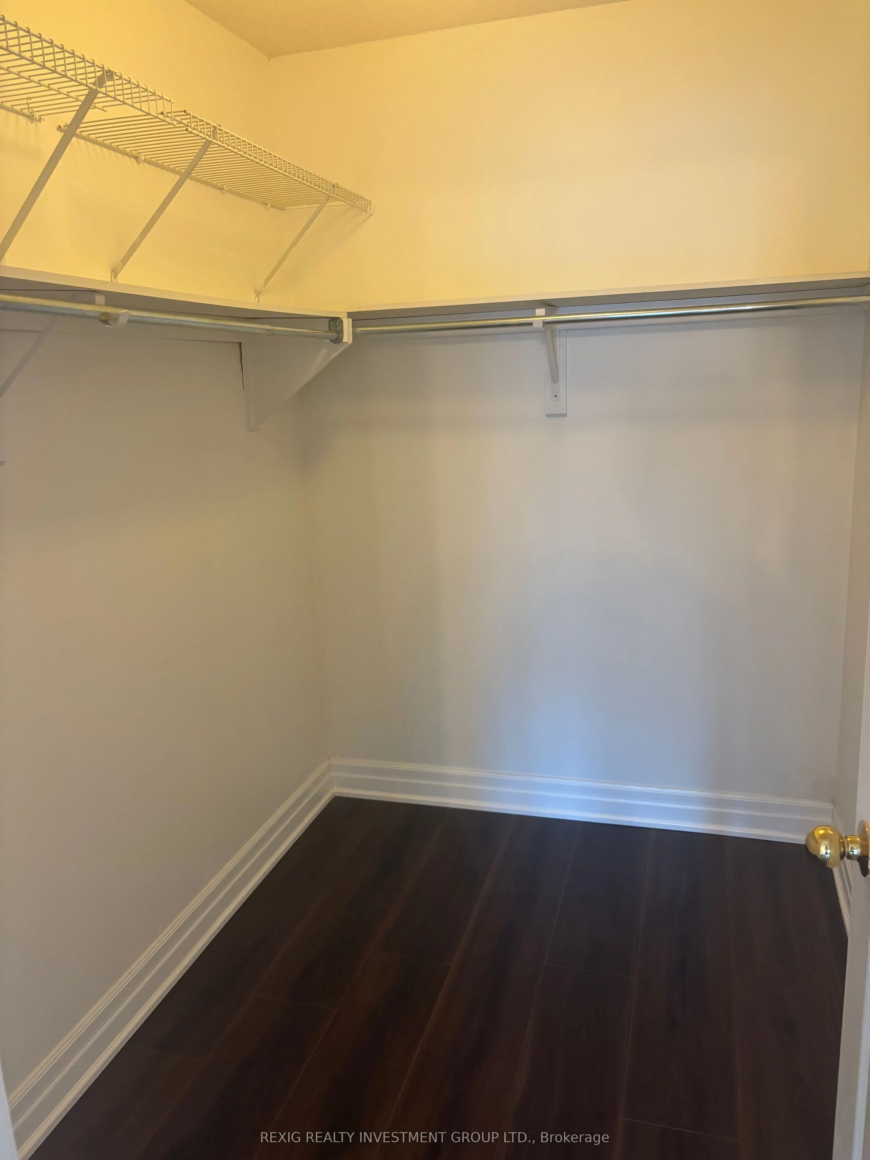 100 Beddoe Drive, #40