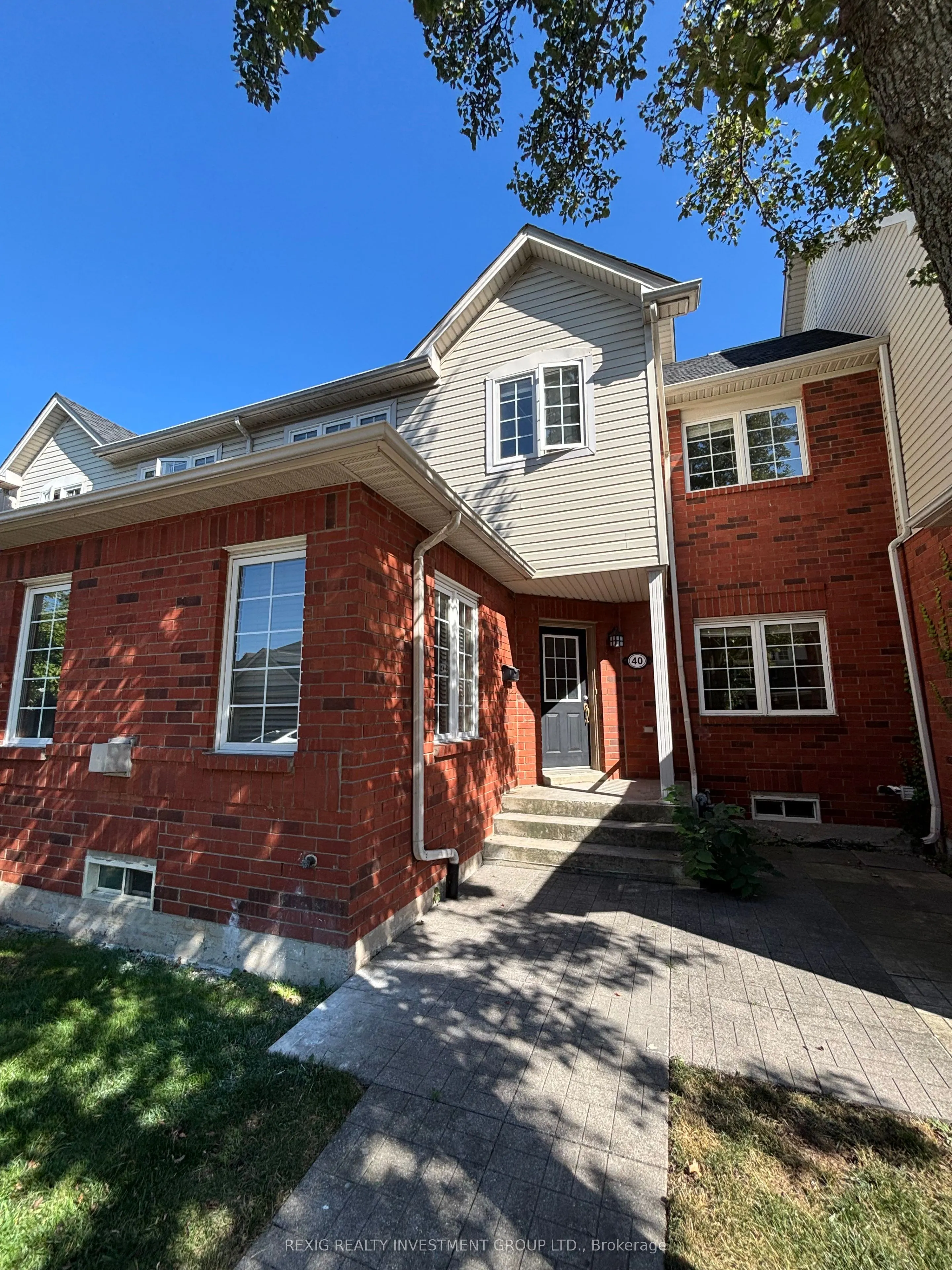 100 Beddoe Drive, #40